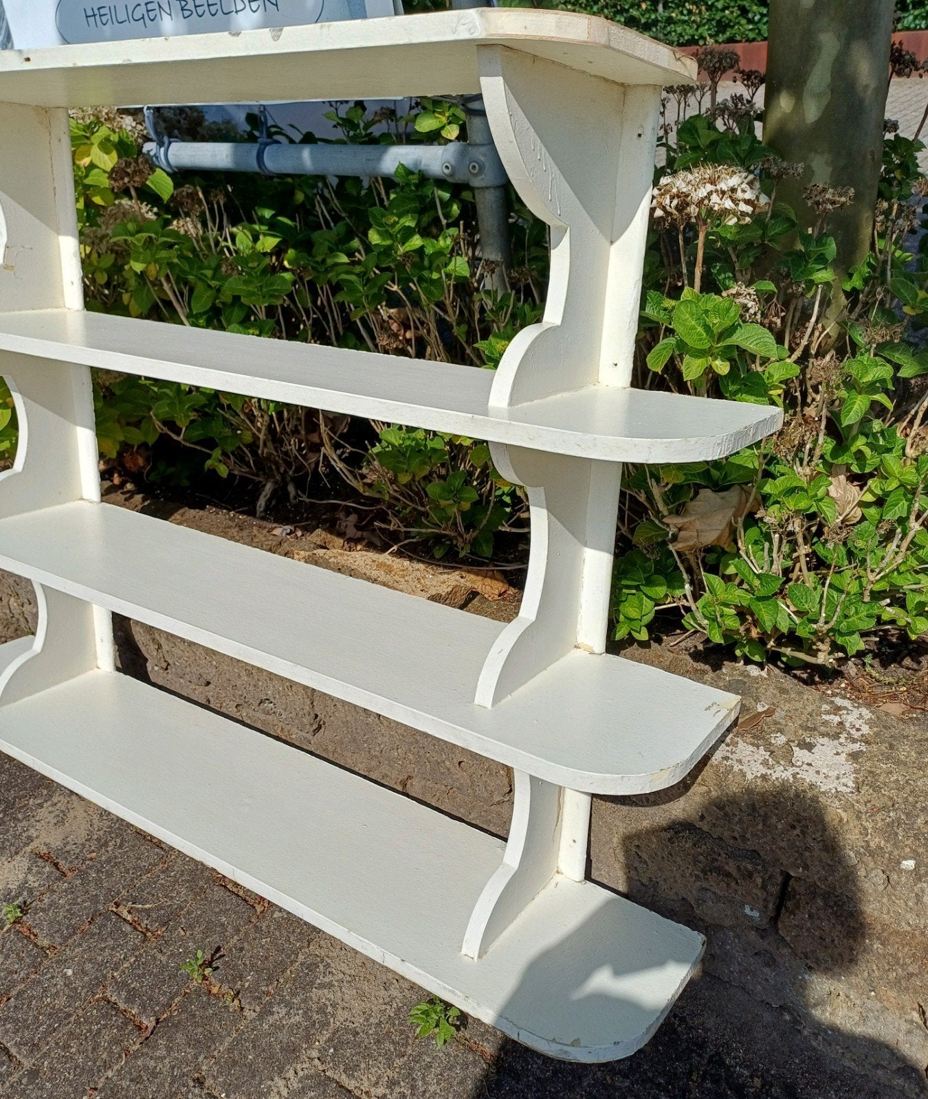 Brocante wit 4-lagen wandrek/etagere, regaal, landelijk rek, Ophalen