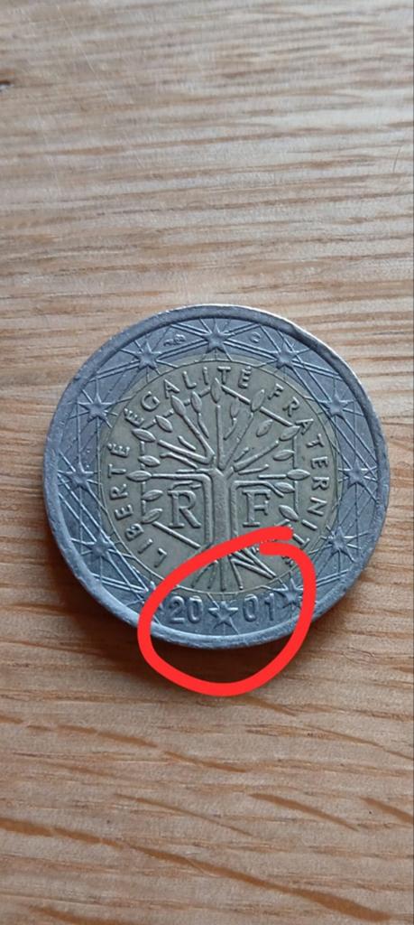 Zeldzame Franse 2 Euro munt 2001 met misslag, Postzegels en Munten, Munten | Europa | Euromunten, Ophalen, Frankrijk, 2 euro