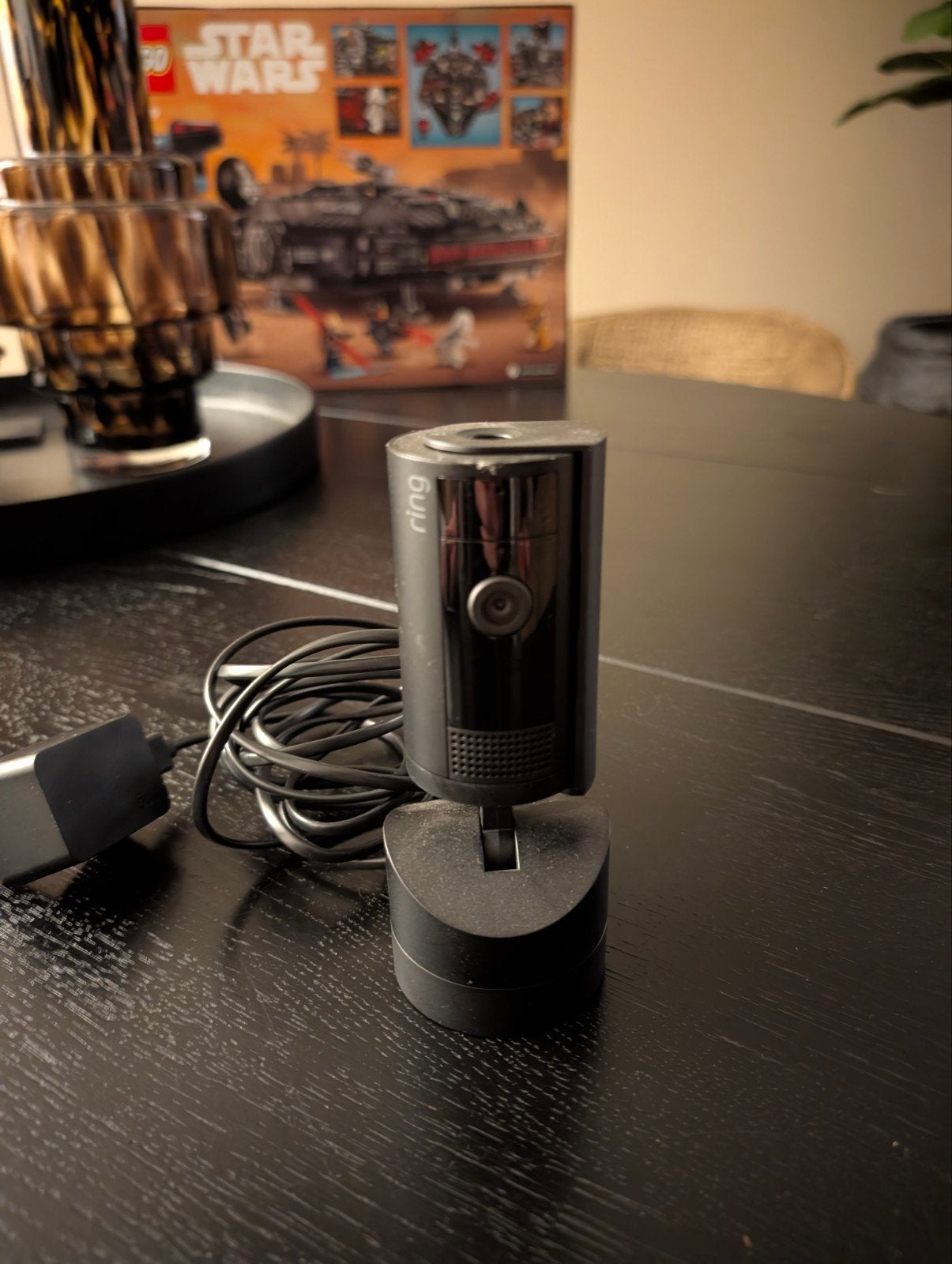 Ring Indoor Cam - Compacte Beveiligingscamera, Ophalen of Verzenden, Zo goed als nieuw, Binnencamera