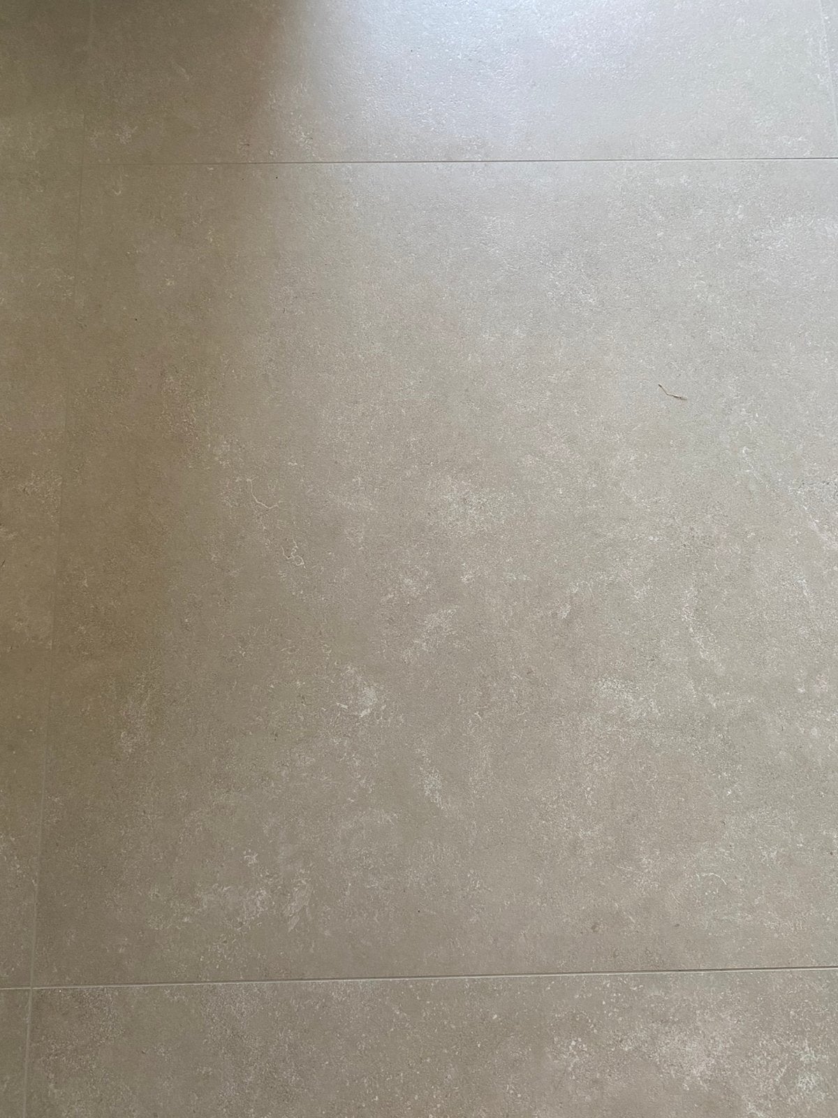 2 grote tegels over, Doe-het-zelf en Verbouw, Tegels, Ophalen, 60 cm of meer, Keramiek, Nieuw