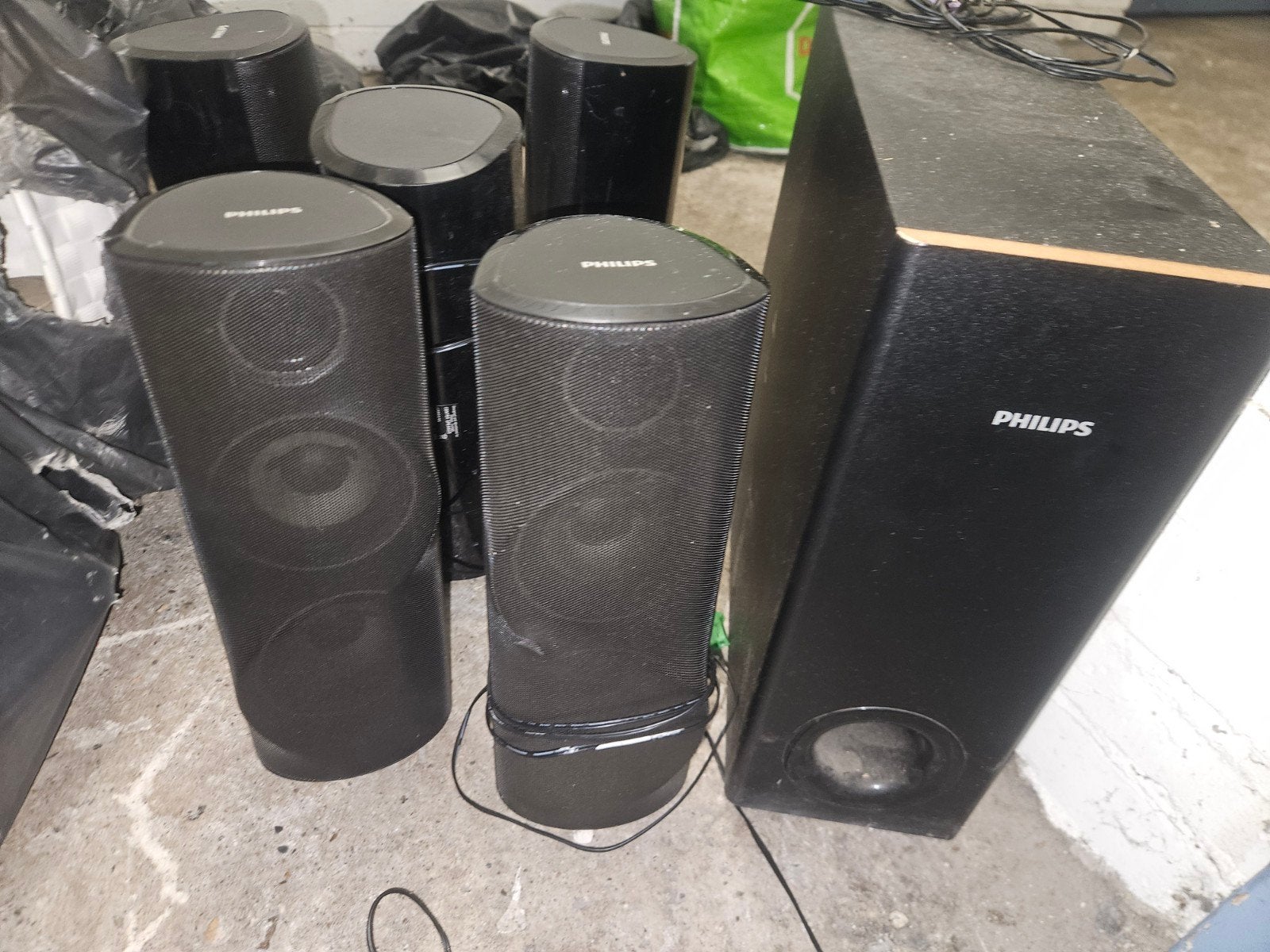 Philips luidsprekerset met subwoofer (kabel ontbreekt), Computers en Software, Pc speakers, Ophalen of Verzenden