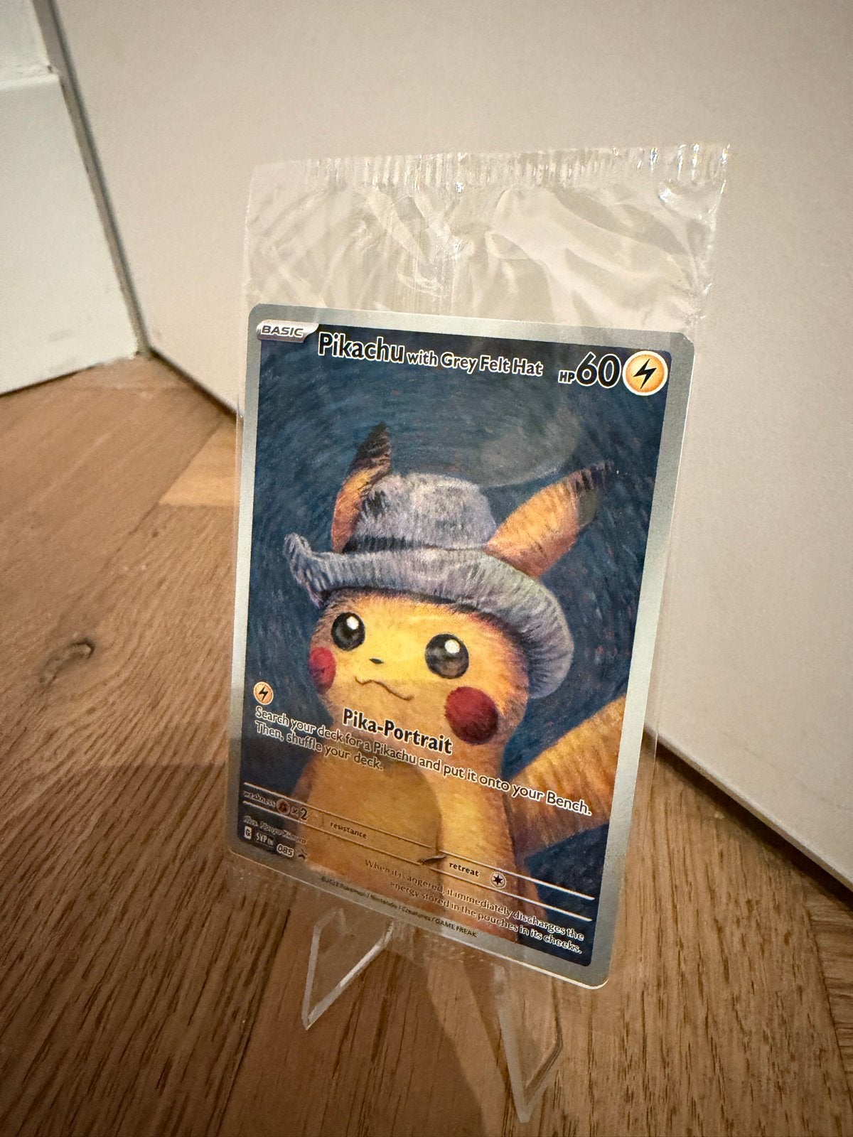 Pikachu with Grey Felt Hat Van Gogh promo SVP 085 sealed, Hobby en Vrije tijd, Ophalen of Verzenden, Nieuw, Losse kaart