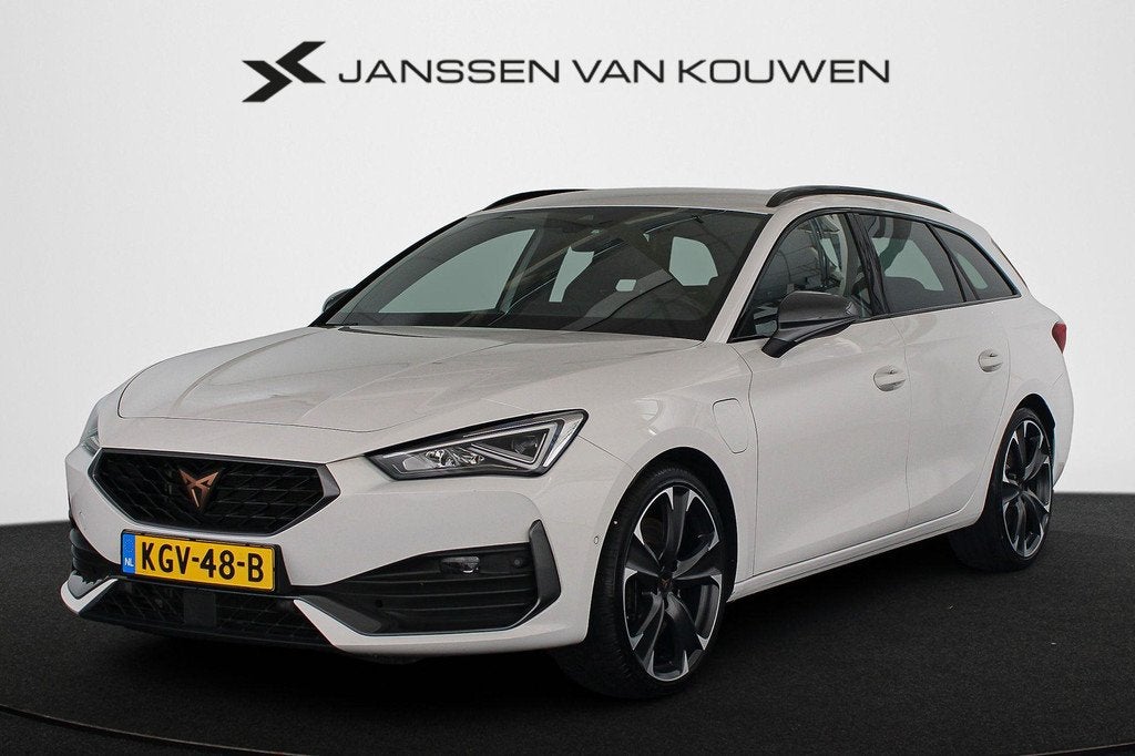 CUPRA Leon Sportstourer 1.4 e-Hybrid VZ 245 PK Achteruitrijc