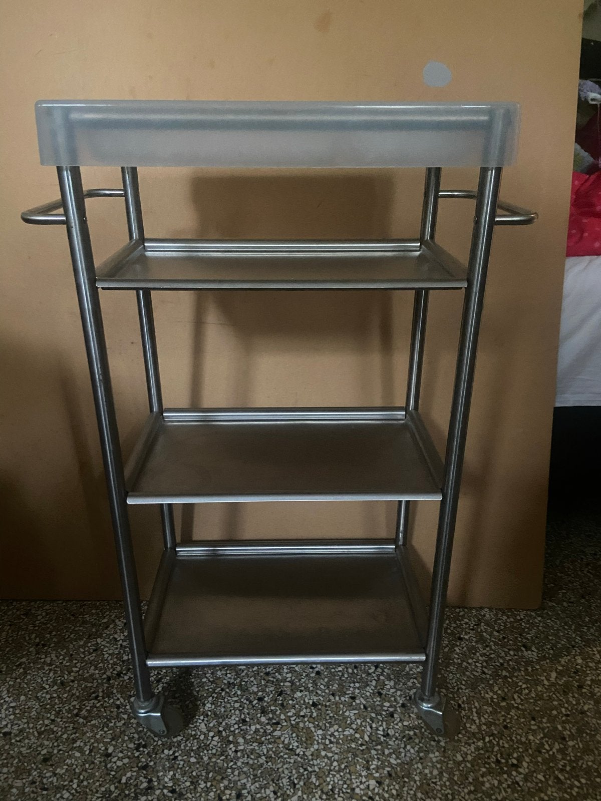 RVS bedkastje of serveerkastje  met 3 planken en opbergbak, 70 cm of minder, Ophalen of Verzenden, Zo goed als nieuw, Overige maten