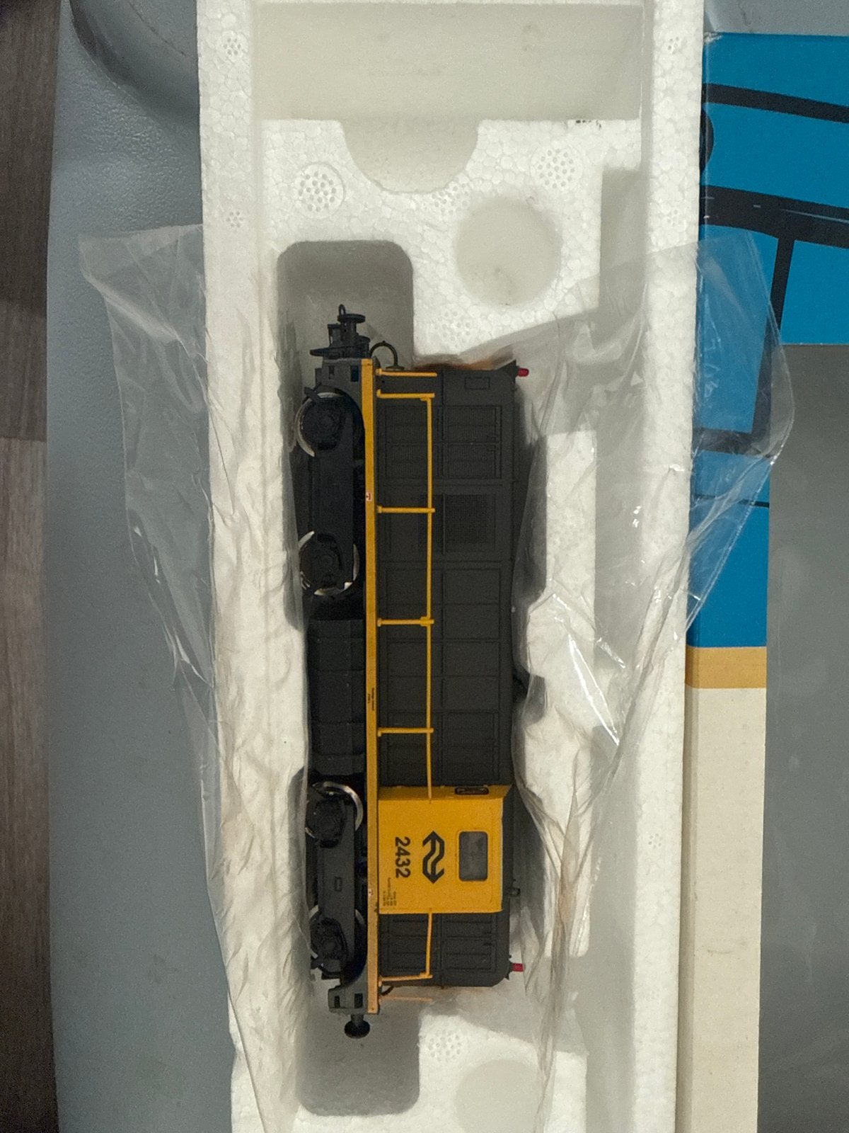 NS Locomotief 2432 Schaalmodel - Nieuw in doos, Ophalen, Nieuw, Trein, Schaalmodel