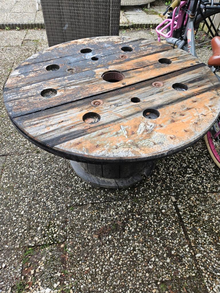 Buiten tafel, Huis en Inrichting, Tafels | Eettafels, Ophalen of Verzenden, Rond, 50 tot 100 cm
