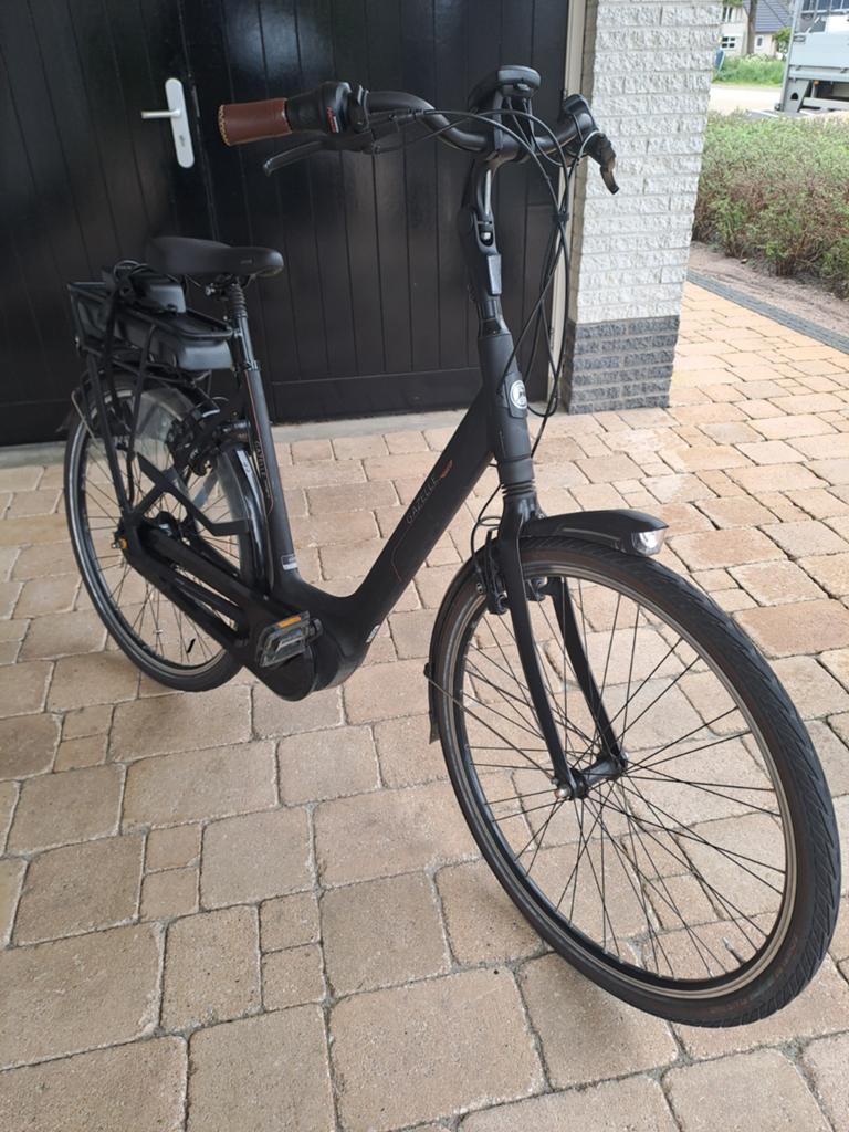 Elektrische ebike damesfiets Gazelle C8 Bosch middenmotor  !, Fietsen en Brommers, Ophalen of Verzenden, Zo goed als nieuw, 51 tot 55 cm