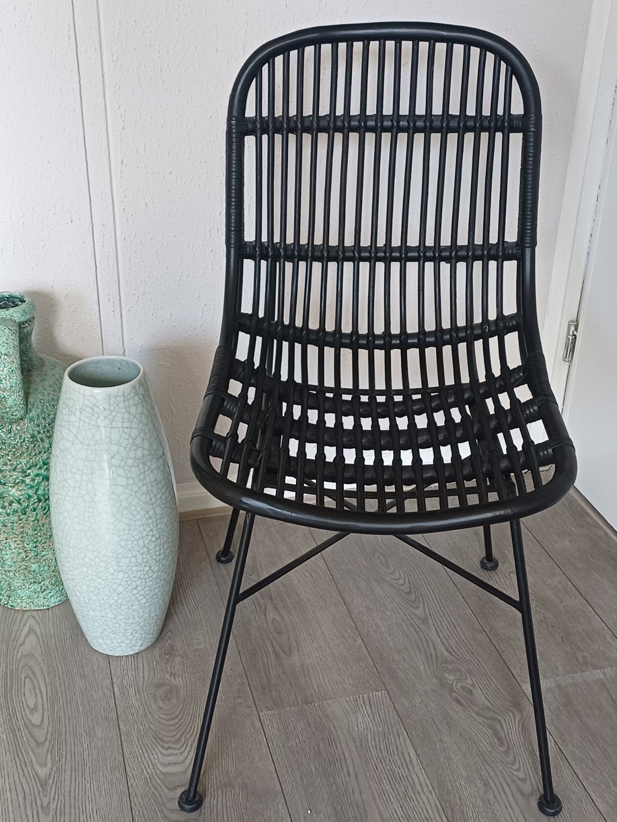 Eetkamerstoelen Justin rotan zwart € 20,00, Ophalen, Zo goed als nieuw, Zwart