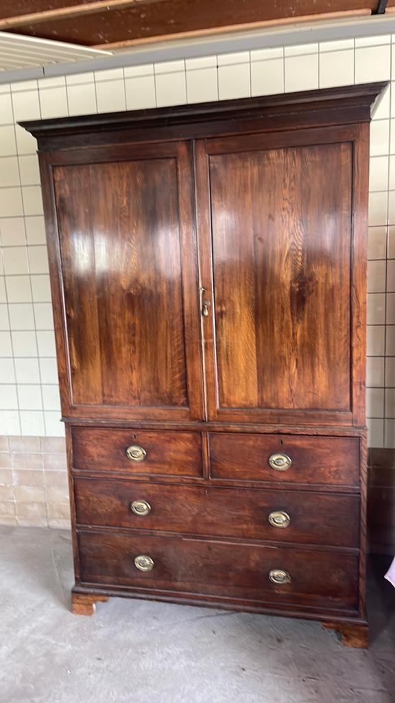 Melchelse kast, Ophalen of Verzenden