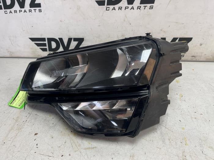 Koplamp links van een Skoda Karoq, Gebruikt, -, -, Ophalen of Verzenden