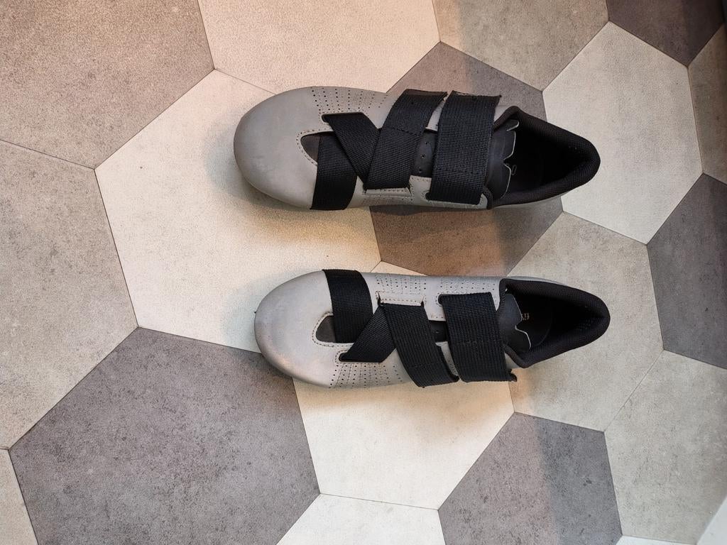 Fizik Powerstrap 42 reflecterende fietsschoenen, Gebruikt, Schoenen, Overige maten, Ophalen of Verzenden