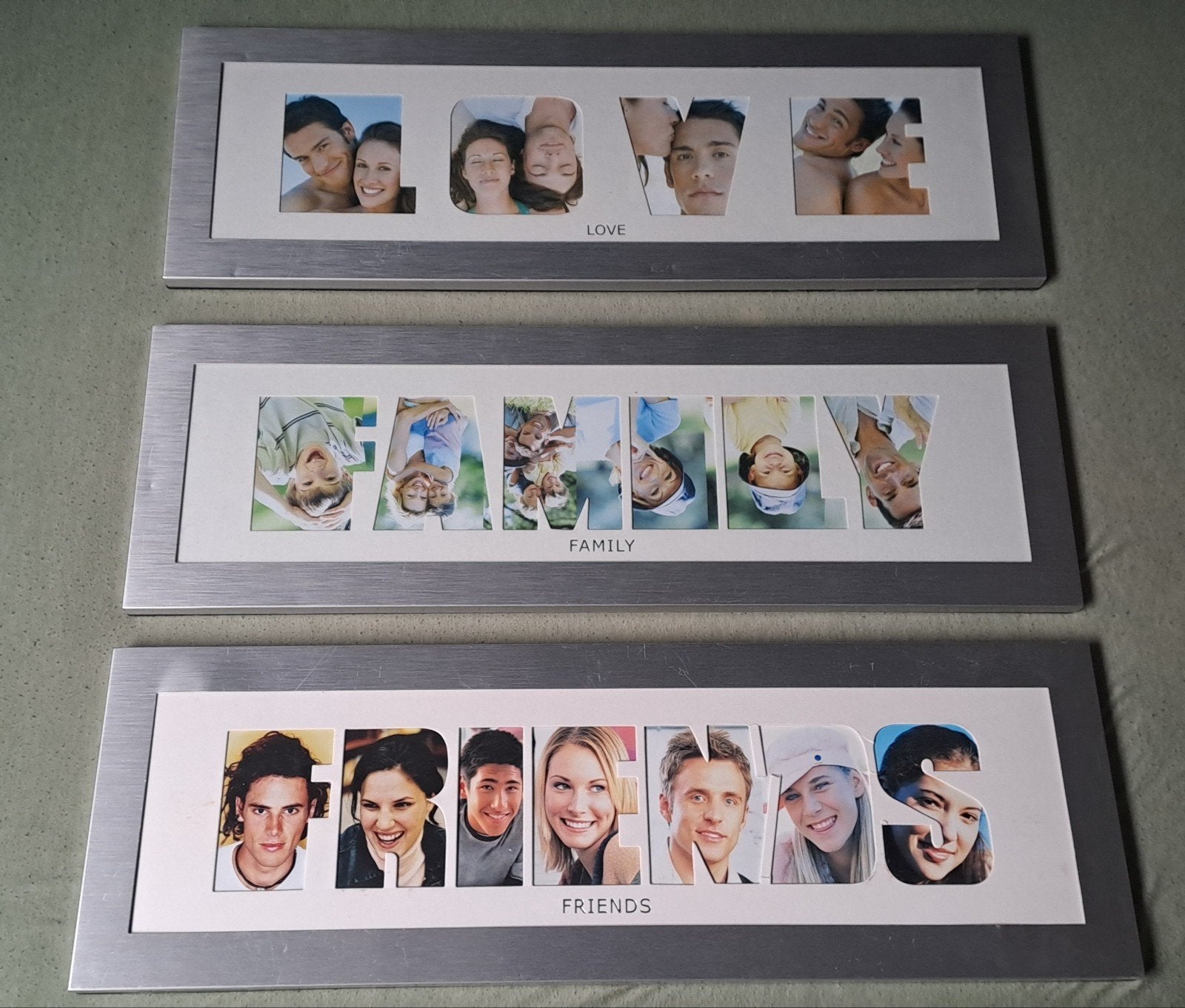 3 fotolijstjes tekst
(2,50 voor love en family en friends (z, Ophalen