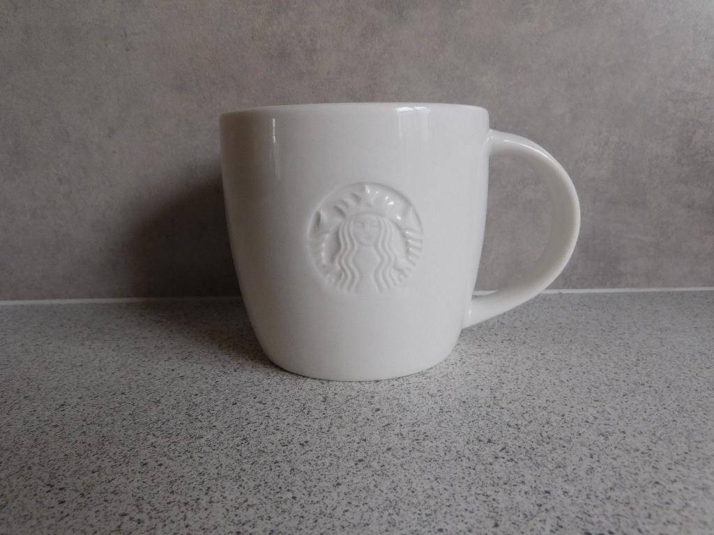 Mok 500 ml. 2019 V Wit Logo Starbucks, Ophalen of Verzenden, Zo goed als nieuw, Overige stijlen, Kop(pen) en/of Schotel(s)