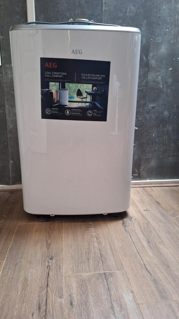 AEG mobiele airco (AXP35U538CW), Witgoed en Apparatuur, Airco's, Minder dan 60 m³, Timer, 3 snelheden of meer, Ophalen of Verzenden