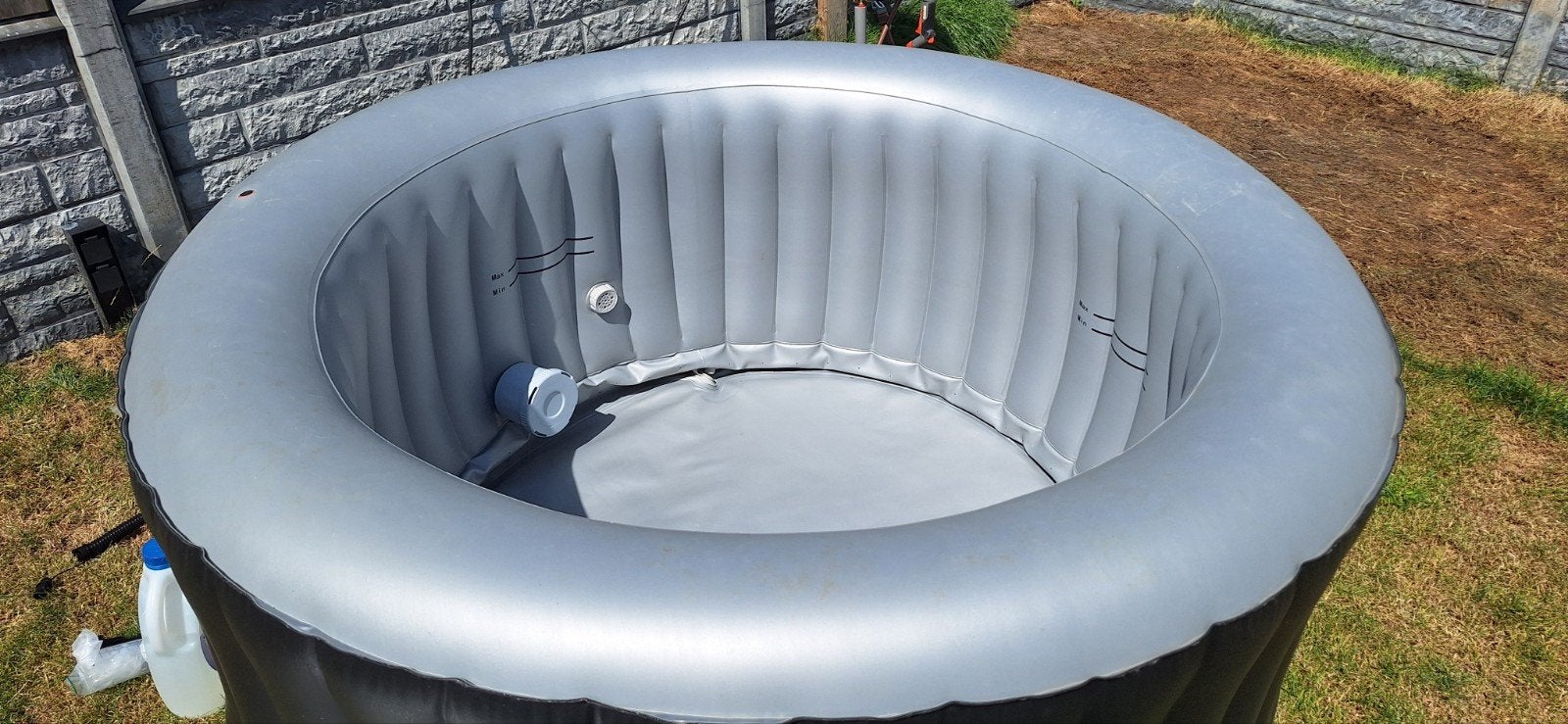Opblaasbare Jacuzzi Avenli, Tuin en Terras, Ophalen, Zo goed als nieuw, Filter, Opblaasbaar