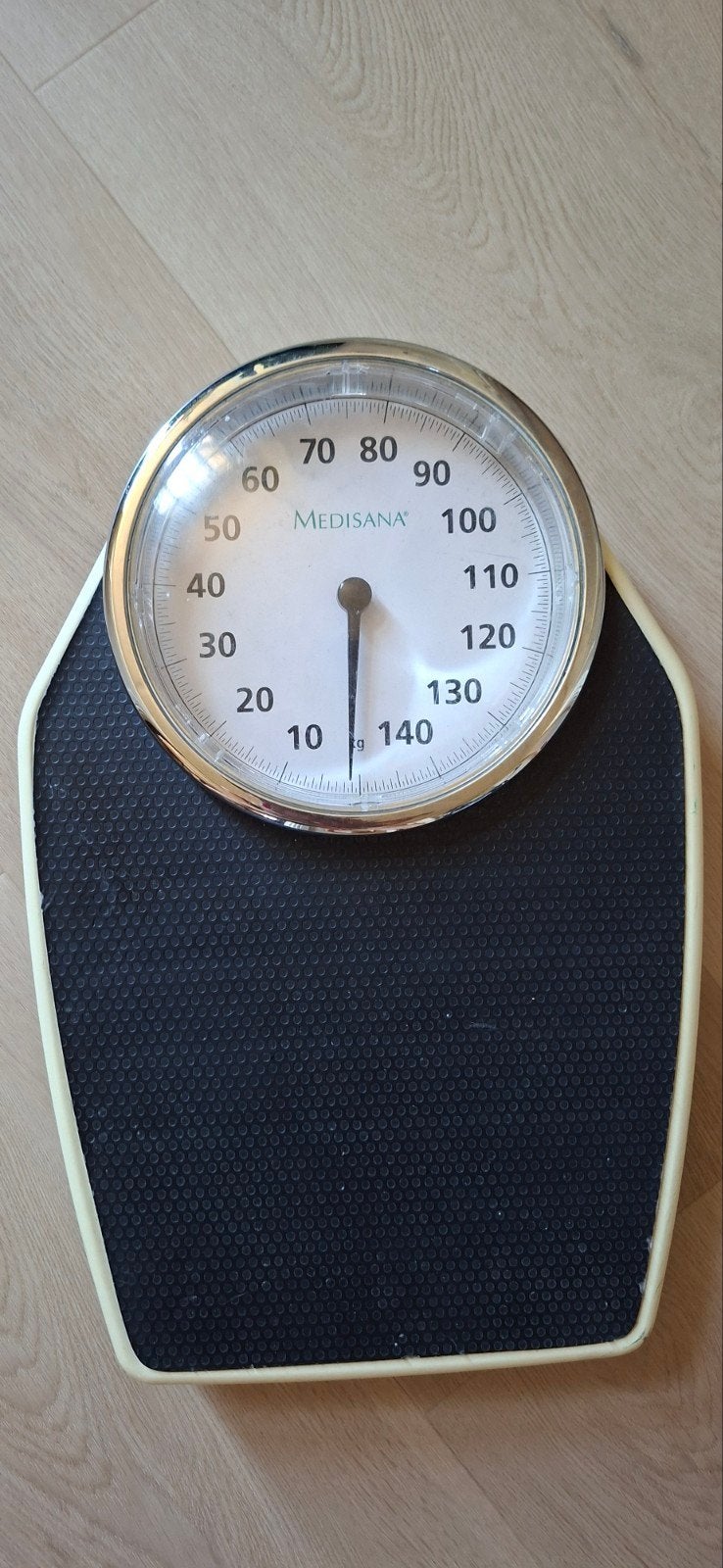 Medisana Personenweegschaal - Analoog, Ophalen, Gebruikt, Analoog, 100 kg of meer