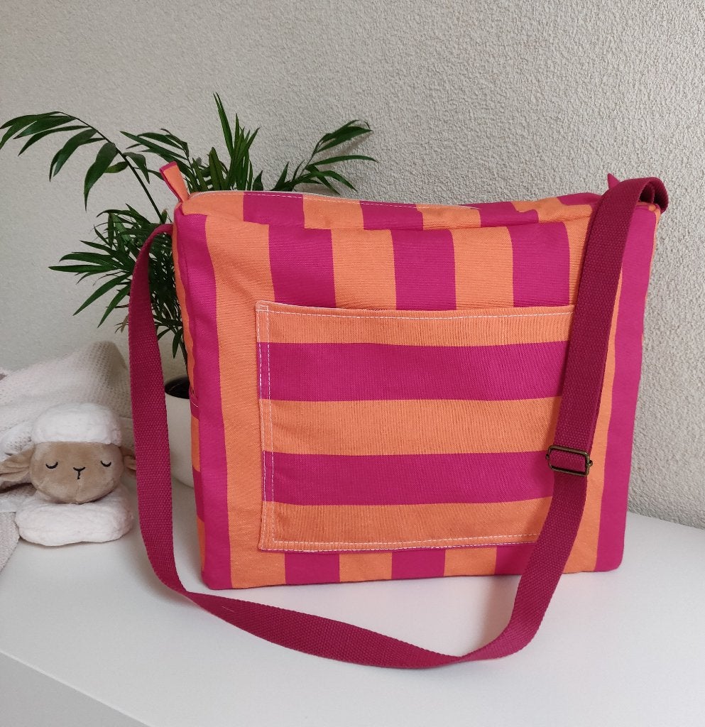 Trendy Luiertas, inclusief verschoonmatje (Handmade), Verzorgingstas, Verzenden, Nieuw, Meerkleurig