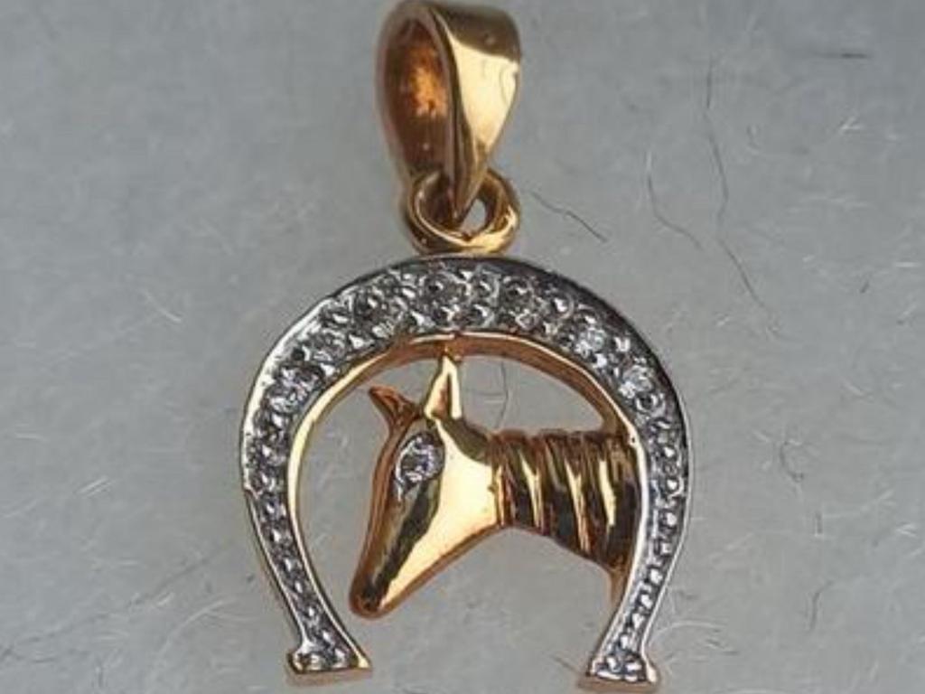 Prachtige vintage gouden Kettinghanger paard Diamanten 18 k, Sieraden, Tassen en Uiterlijk, Kettinghangers, Verzenden, Zo goed als nieuw