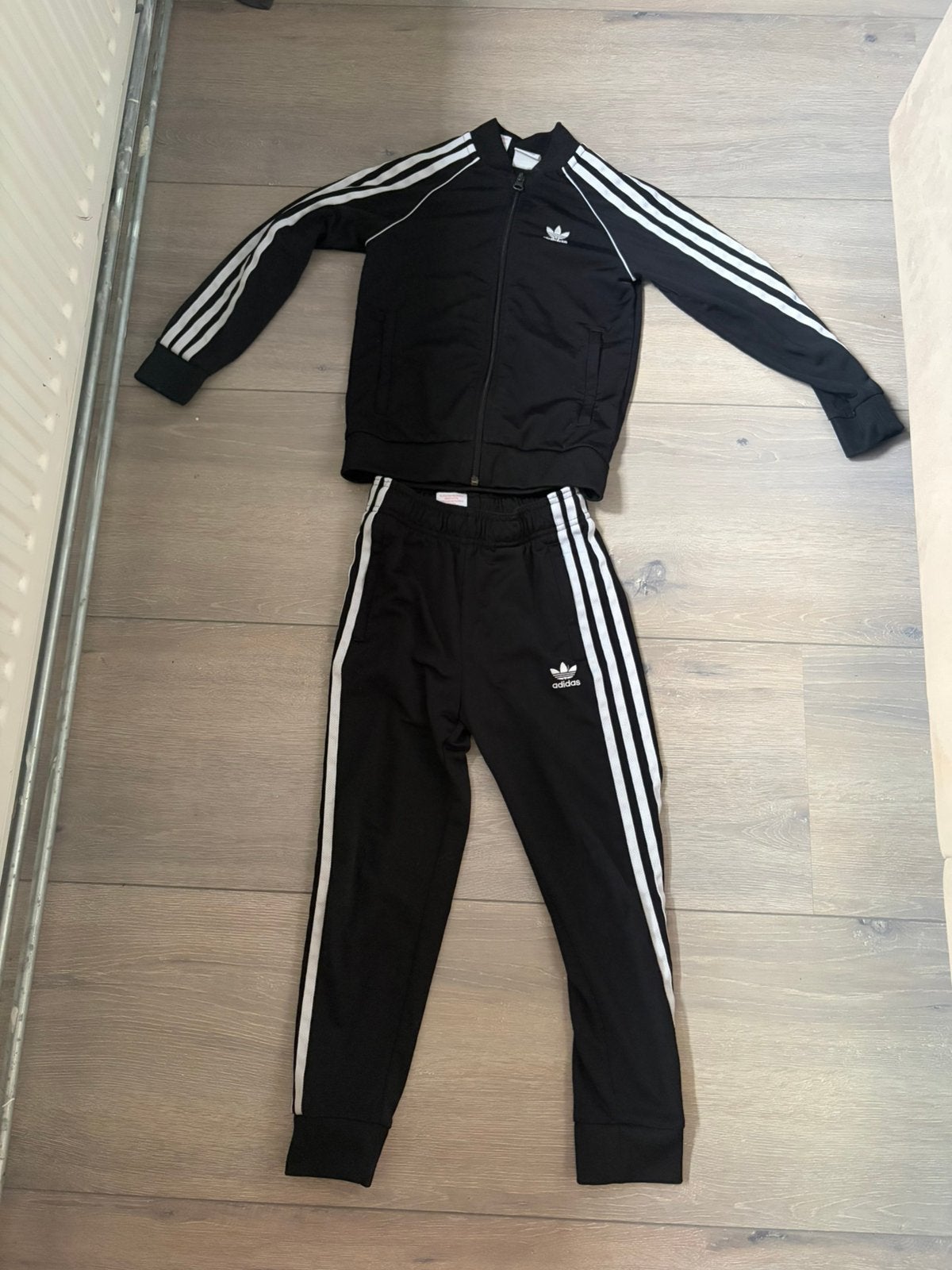 Adidas, Ophalen of Verzenden, Zo goed als nieuw, Jongen