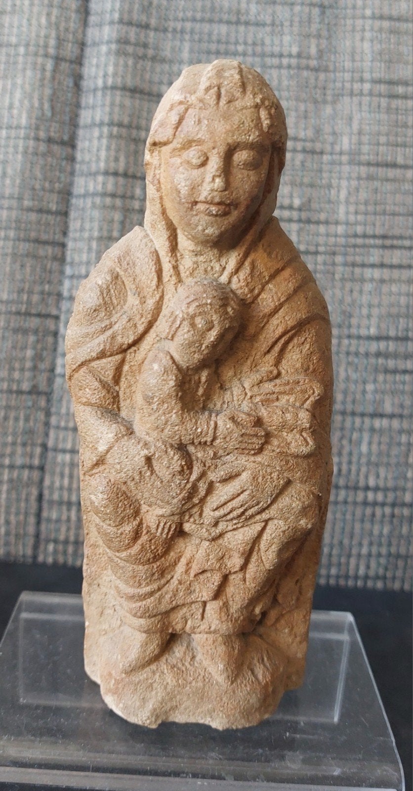 Maria met Kind, Verzenden