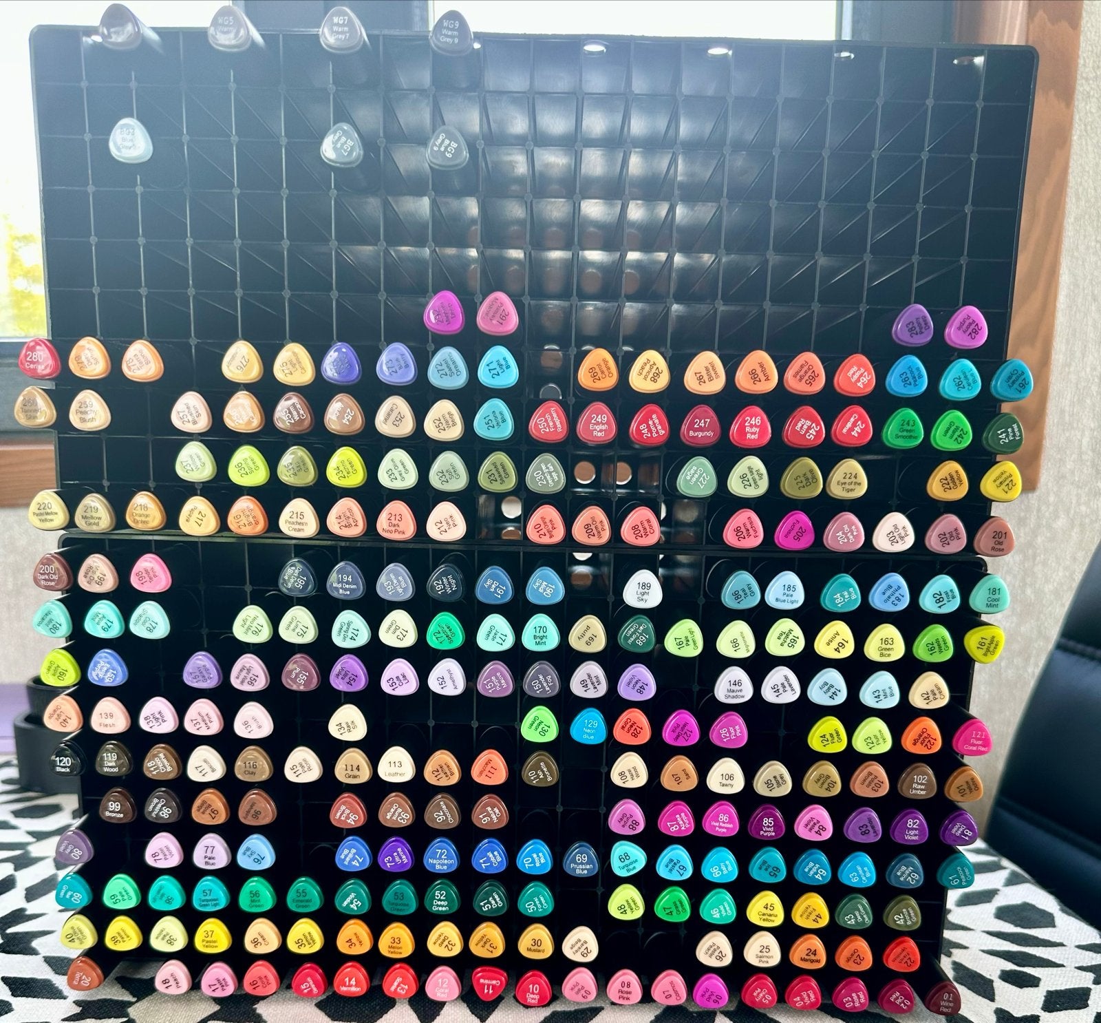 Grote set alcohol markers met standaard, Hobby en Vrije tijd, Ophalen, Gebruikt, Overige typen