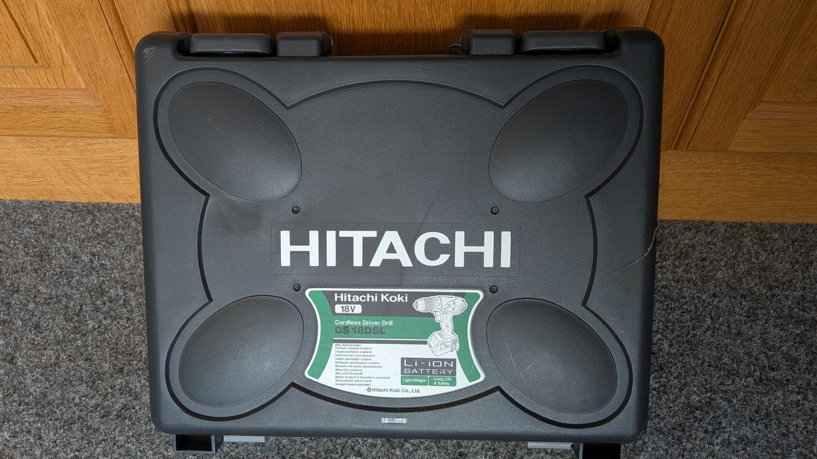 Hitachi Koki 18V Li-ion Accuboormachine 18V + twee 3.0Ah Li-, Ophalen, Gebruikt, 600 watt of meer, Boor- en Schroefmachine