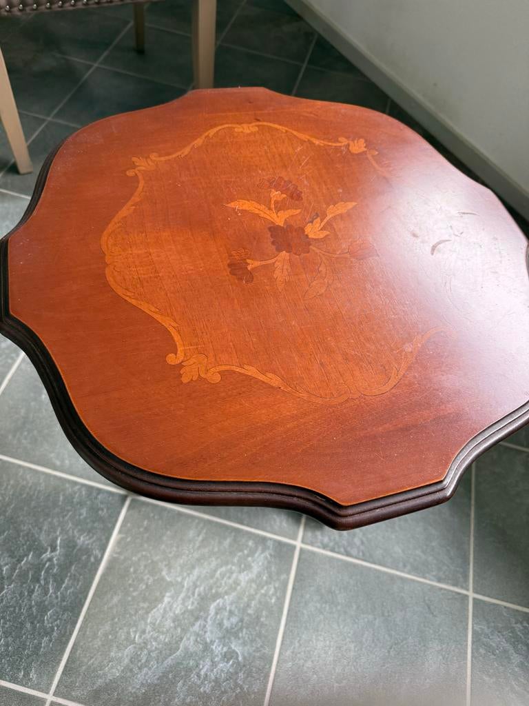 Antieke bijzettafel met inlegwerk, Antiek en Kunst, Antiek | Meubels | Tafels, Ophalen of Verzenden