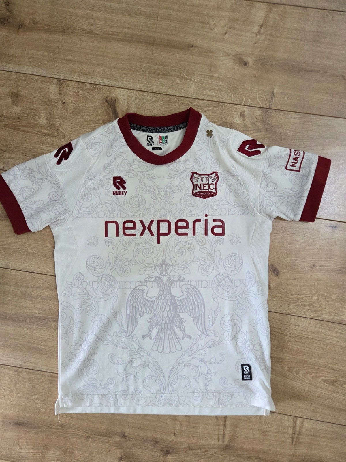 Nec shirt 152 robey Nijmegen, Jongen of Meisje, Ophalen of Verzenden, Zo goed als nieuw, Shirt of Longsleeve