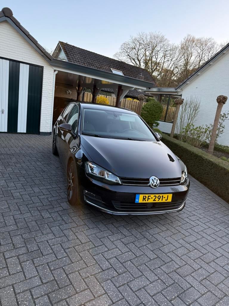 Volkswagen Golf 7 1.4 TSI 90KW 5D 2014 Zwart, Voorwielaandrijving, Stof, 4 cilinders, 620 kg
