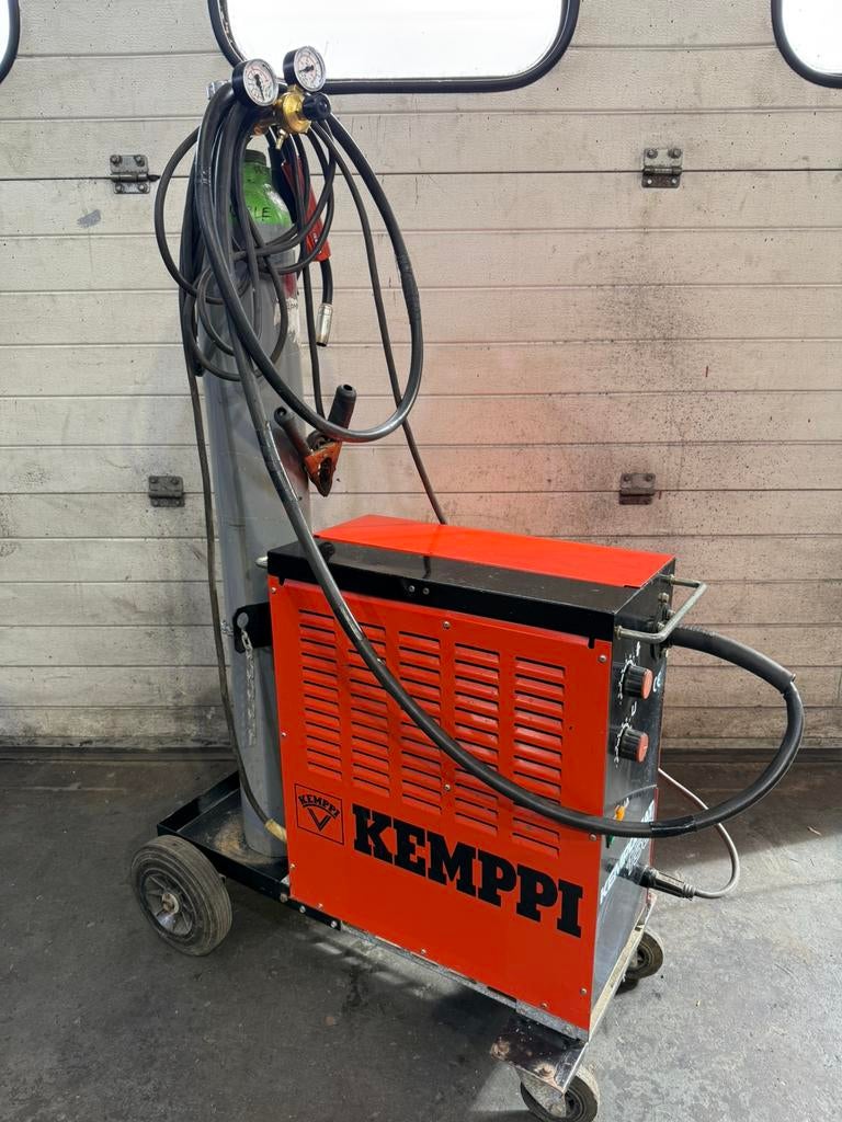 Complete lasapparaat met gasfles kemppi 150 amp 220volt, Doe-het-zelf en Verbouw, Ophalen of Verzenden, Zo goed als nieuw, 150 tot 250 ampère