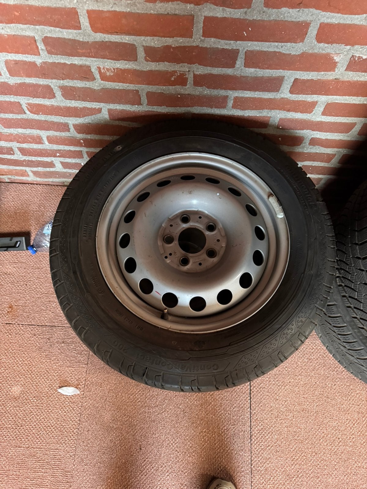 2x velg met goede band verzwaard 16C vito w447, Ophalen, Gebruikt