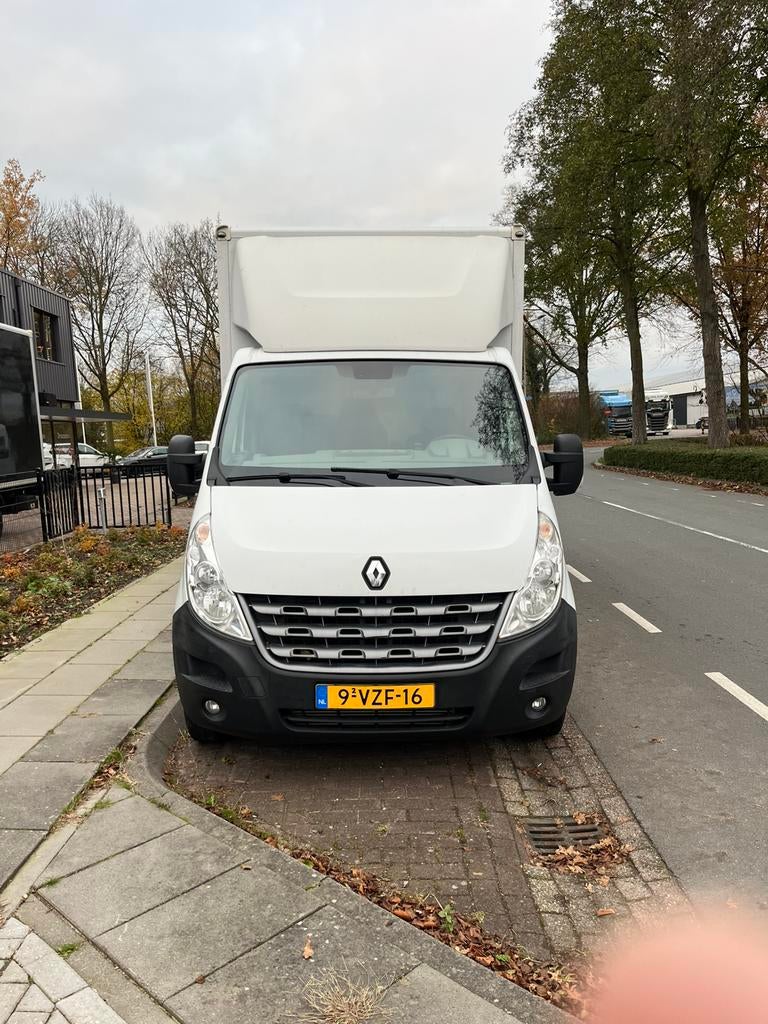 Renault 2012, Stof, Zwart, 4 cilinders, Renault
