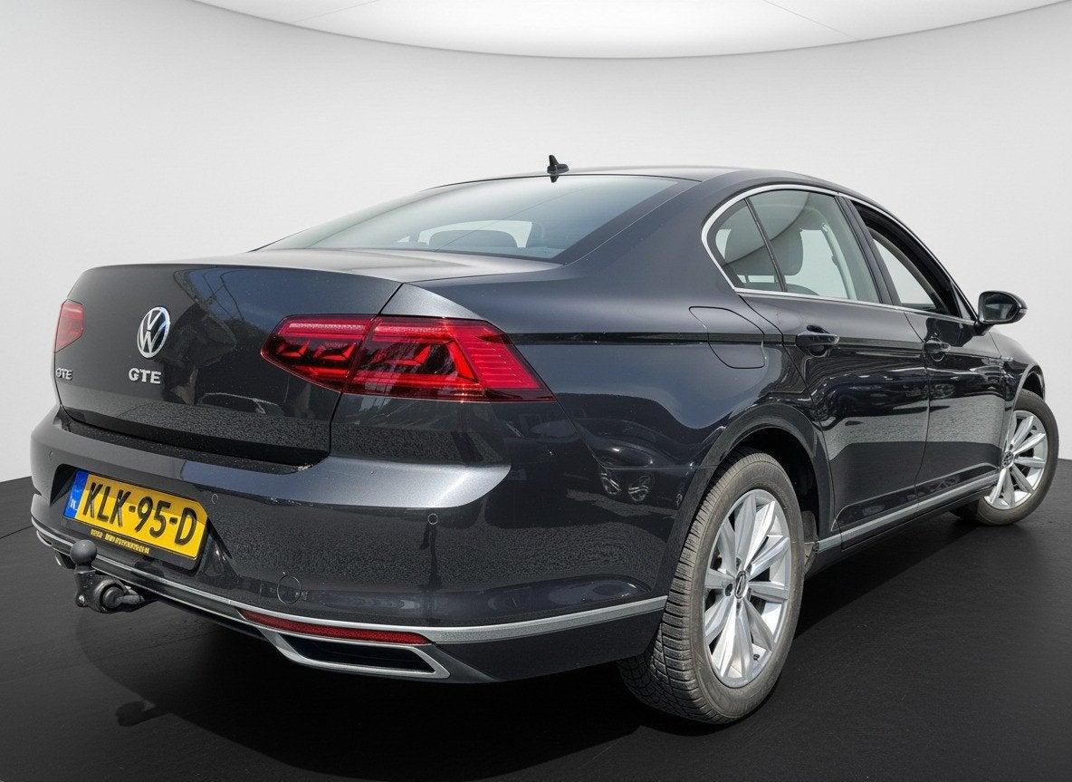 Volkswagen Passat GTE 218PK DSG HYBRID BUSINESS SPORT IQ-LED, Gebruikt, Euro 6, 4 cilinders, Hybride Elektrisch/Benzine