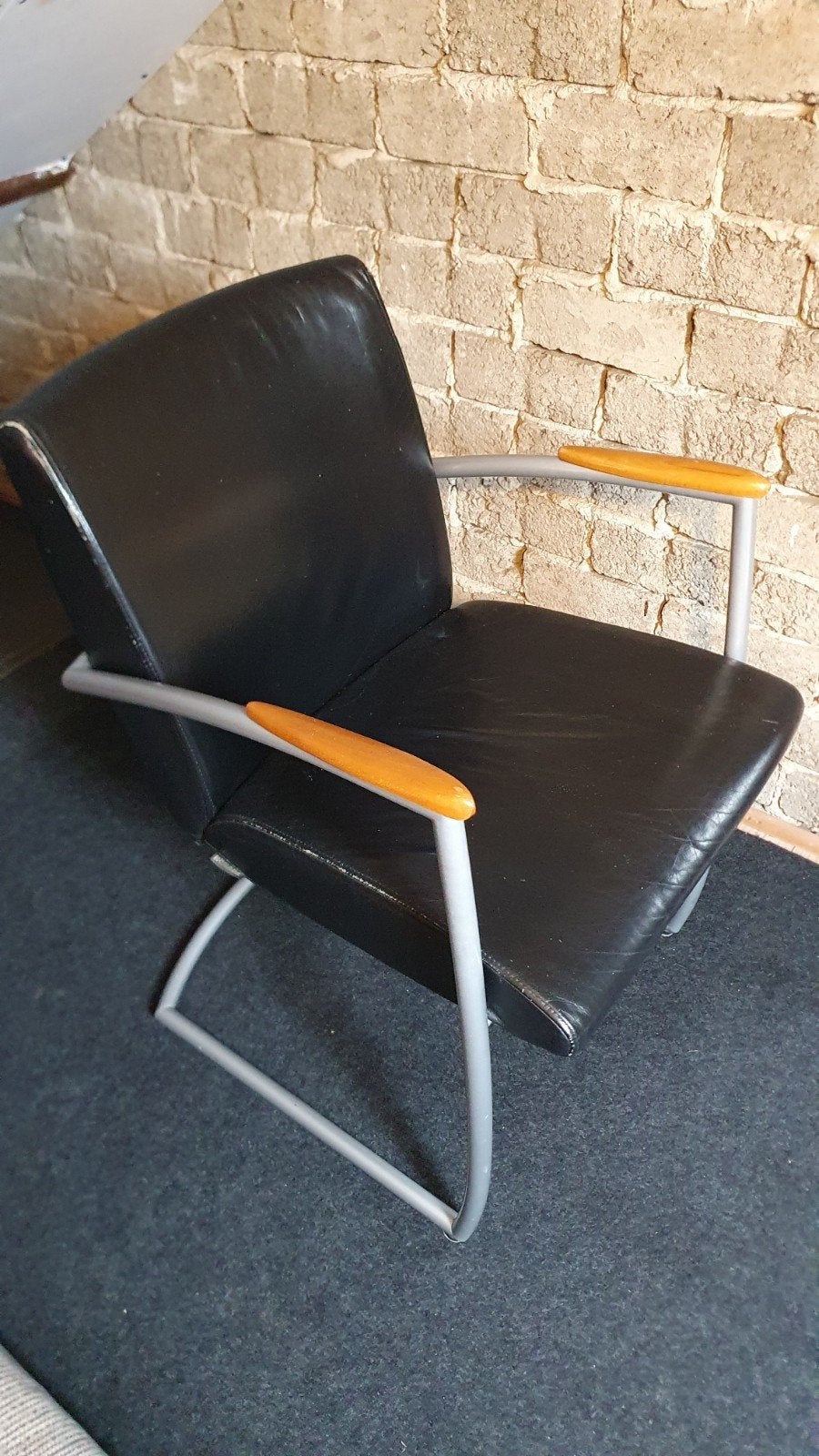 4x Nomada leren eetkamerstoelen, Ophalen of Verzenden, Gebruikt, Zwart, Leer