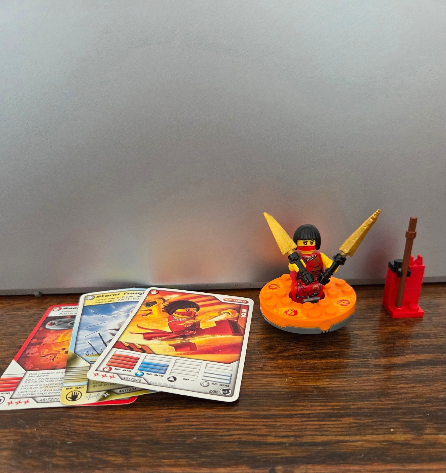 Lego Ninjago Minifiguur met kaarten (1 mist), Gebruikt, Lego, Ophalen of Verzenden, Minifiguur