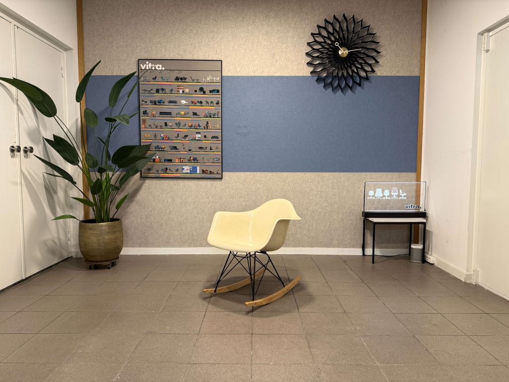 Herman Miller | Eames | RAR | Parchment Fiberglass | 1x, Gebruikt, Wit, Herman Miller, Ophalen of Verzenden
