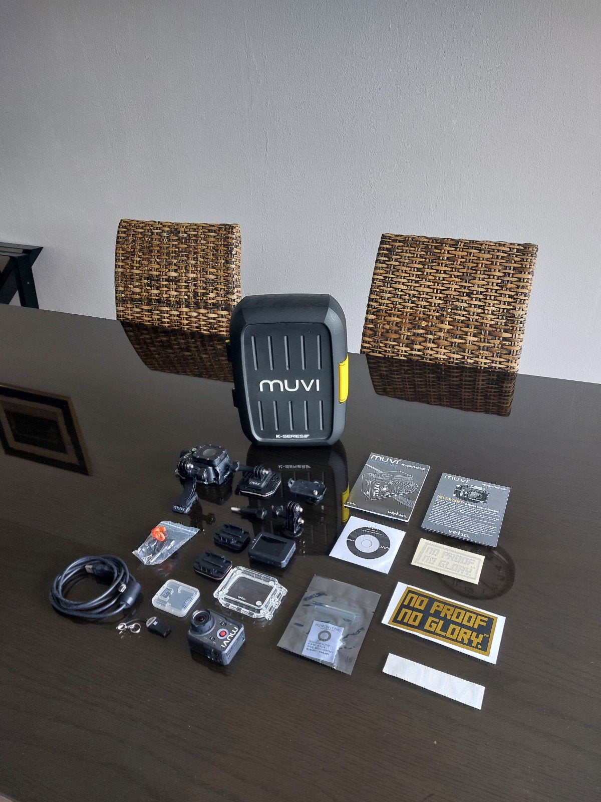 Zo goed als nieuwe Muvi K-series action cam set met extra's, Ophalen of Verzenden, Zo goed als nieuw, Overige merken