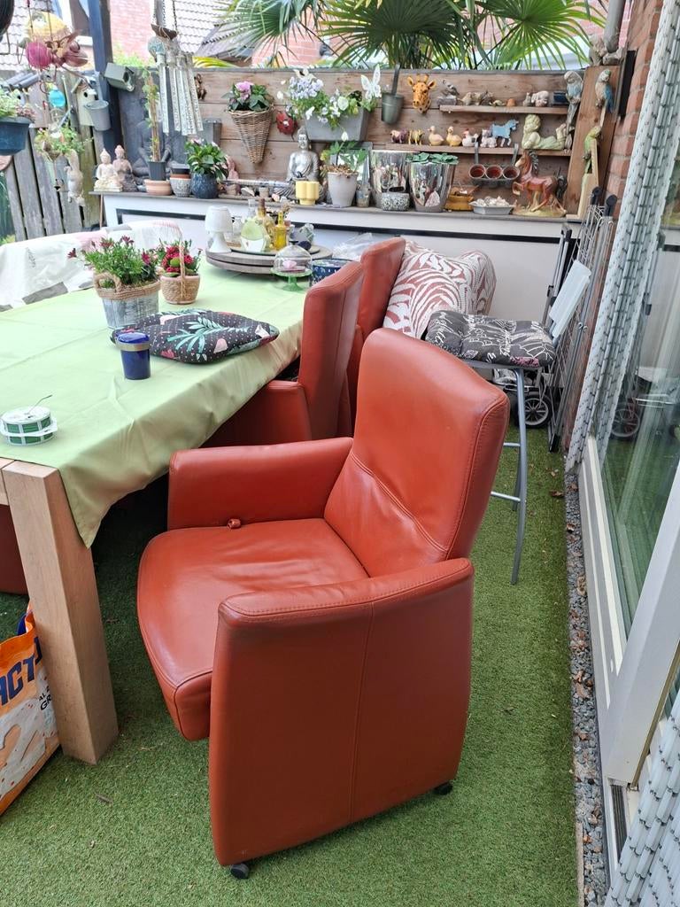 6 lederen fauteuils op wieltjes, Huis en Inrichting, Fauteuils, Ophalen, Gebruikt, 50 tot 75 cm, Leer