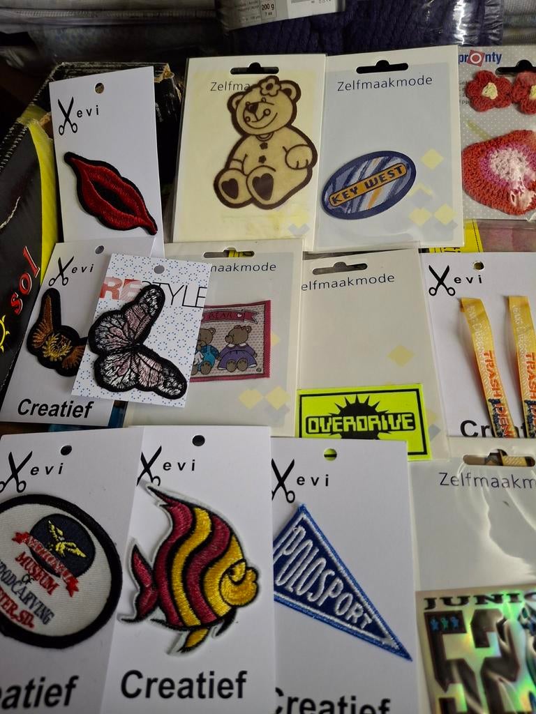 24x Diverse Applicaties - Nieuw, Hobby en Vrije tijd, Kledingapplicaties en Hotfix, Nieuw, Overige applicaties, Ophalen of Verzenden