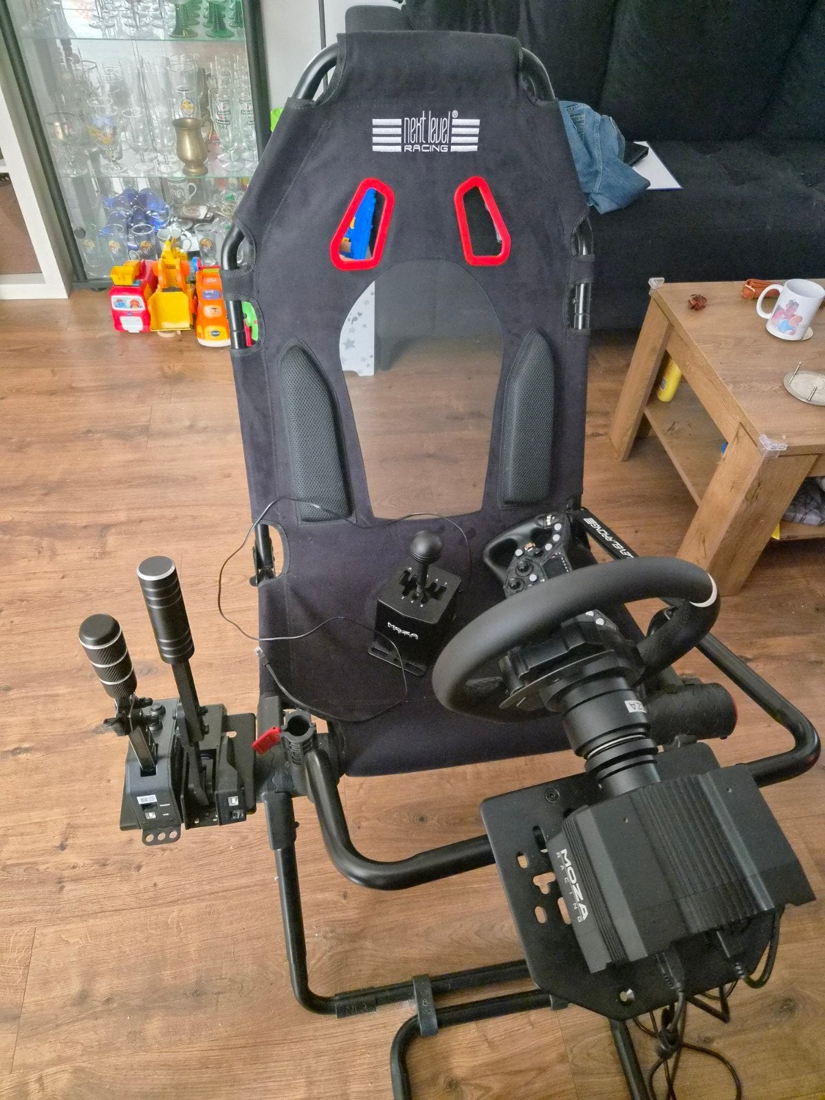 Moza R5 Complete Simrig - Cockpit, KS Stuur, Shifters, Ophalen, 1 speler, Racen en Vliegen, Zo goed als nieuw