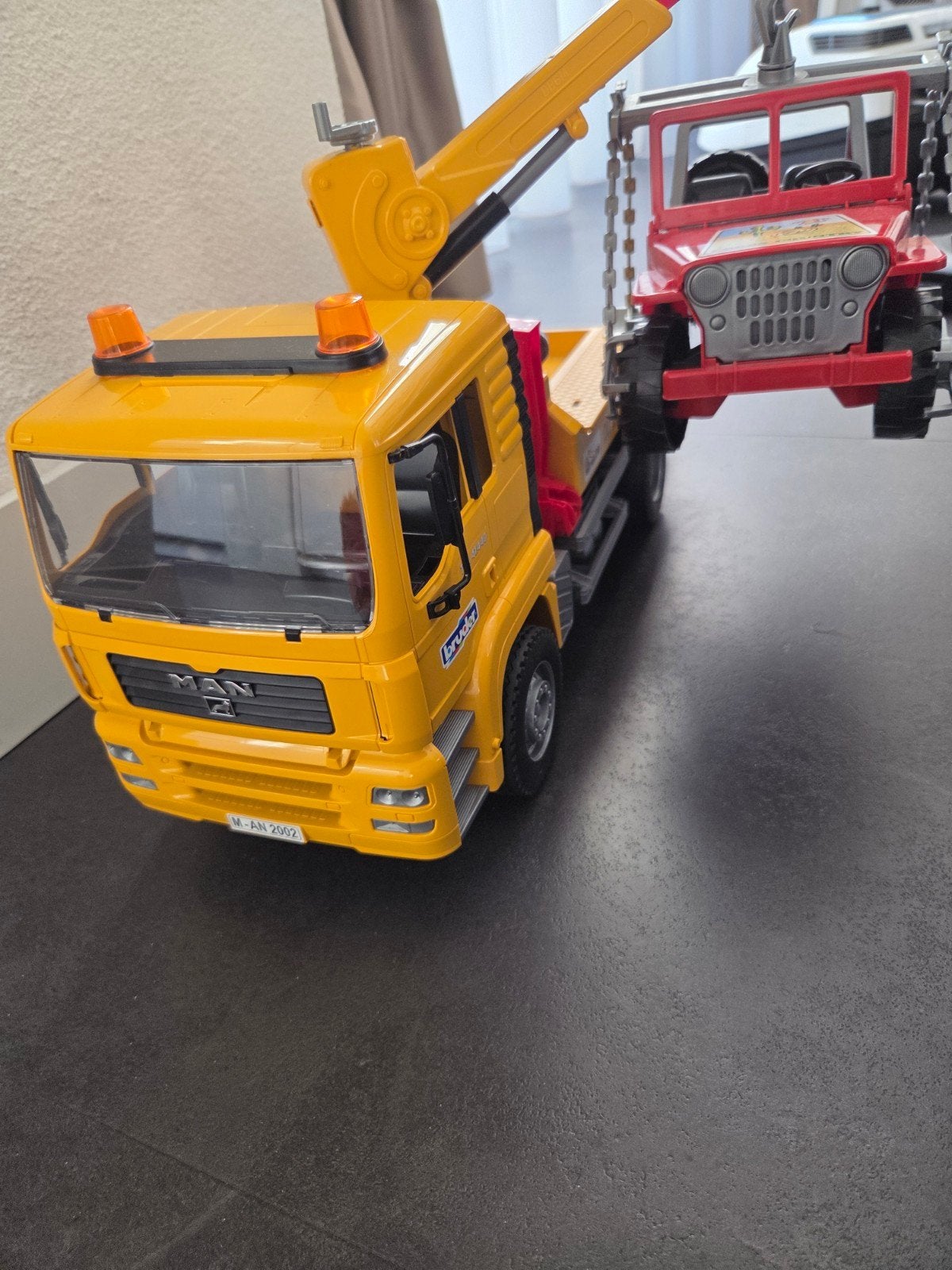 Bruder Takelwagen met Jeep - Zo goed als nieuw, Ophalen
