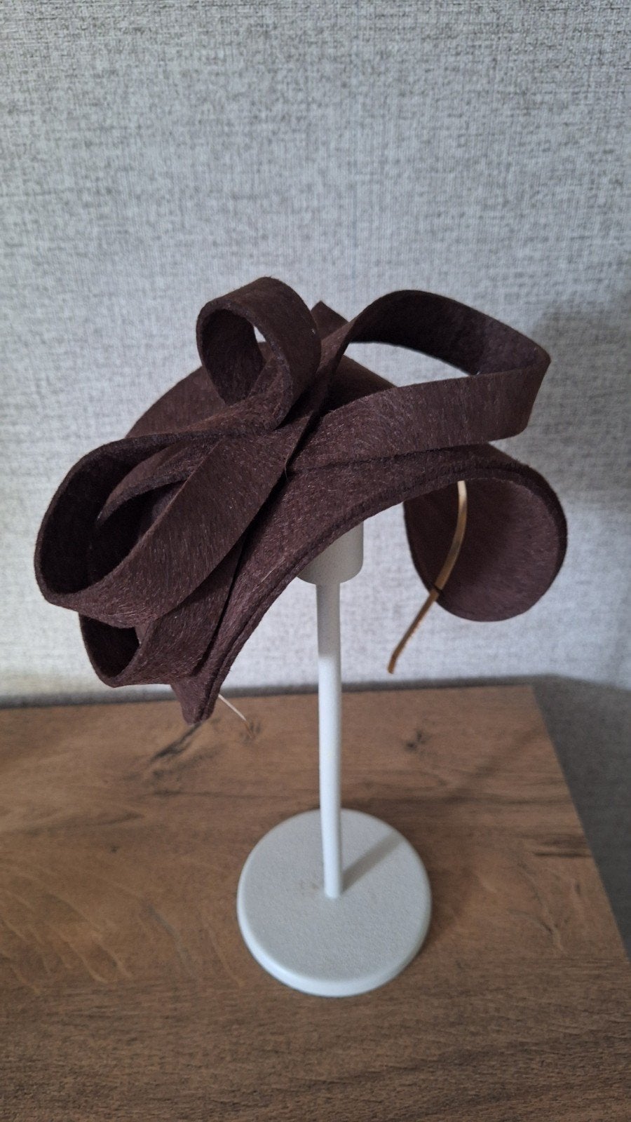 Bruine Fascinator - Elegant  voor Speciale Gelegen, Hoed, Nieuw, Onbekend, One size fits all
