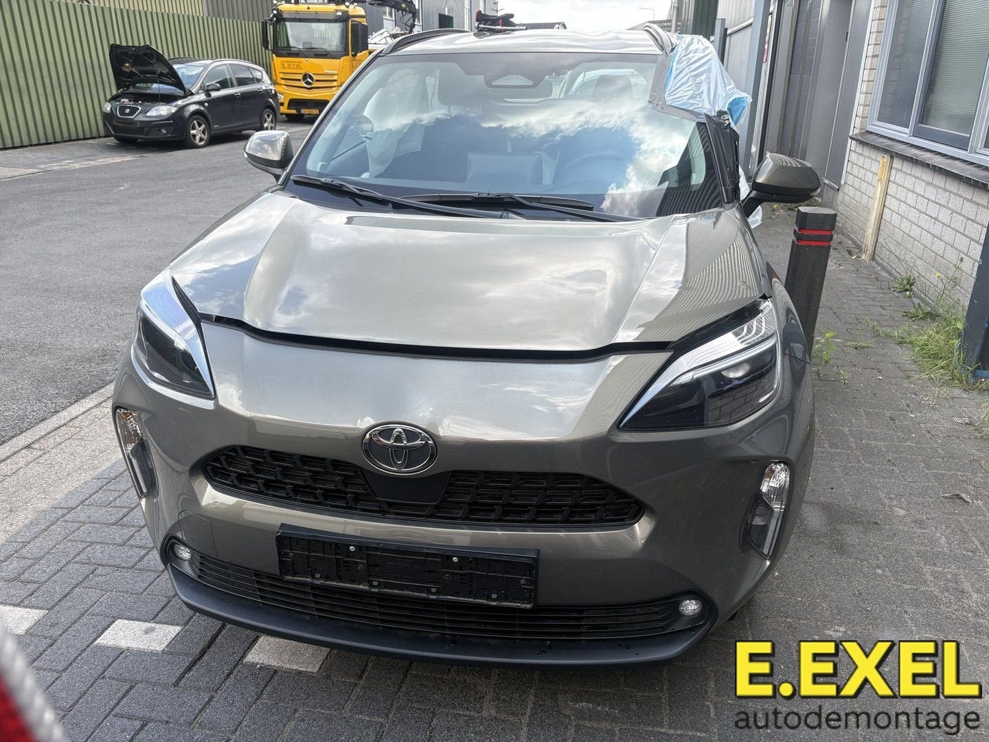 Voorkop Toyota Yaris Cross (PB1/PJ1) 1.5 Hybrid vanaf 2020, Gebruikt, -, Voor, Ophalen of Verzenden