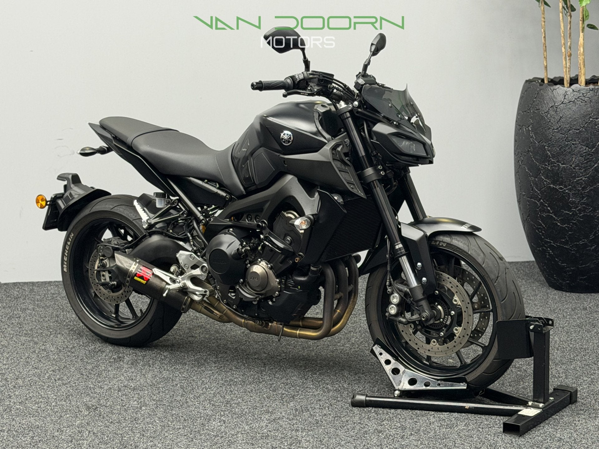 Yamaha MT-09 ABS | Akrapovic | QuickShift | Ohlins | 2018 |, Motoren, Traction Control, Info@vandoornmotors.nl, Kraaivenstraat 23-5
5048AB  TILBURG, NL