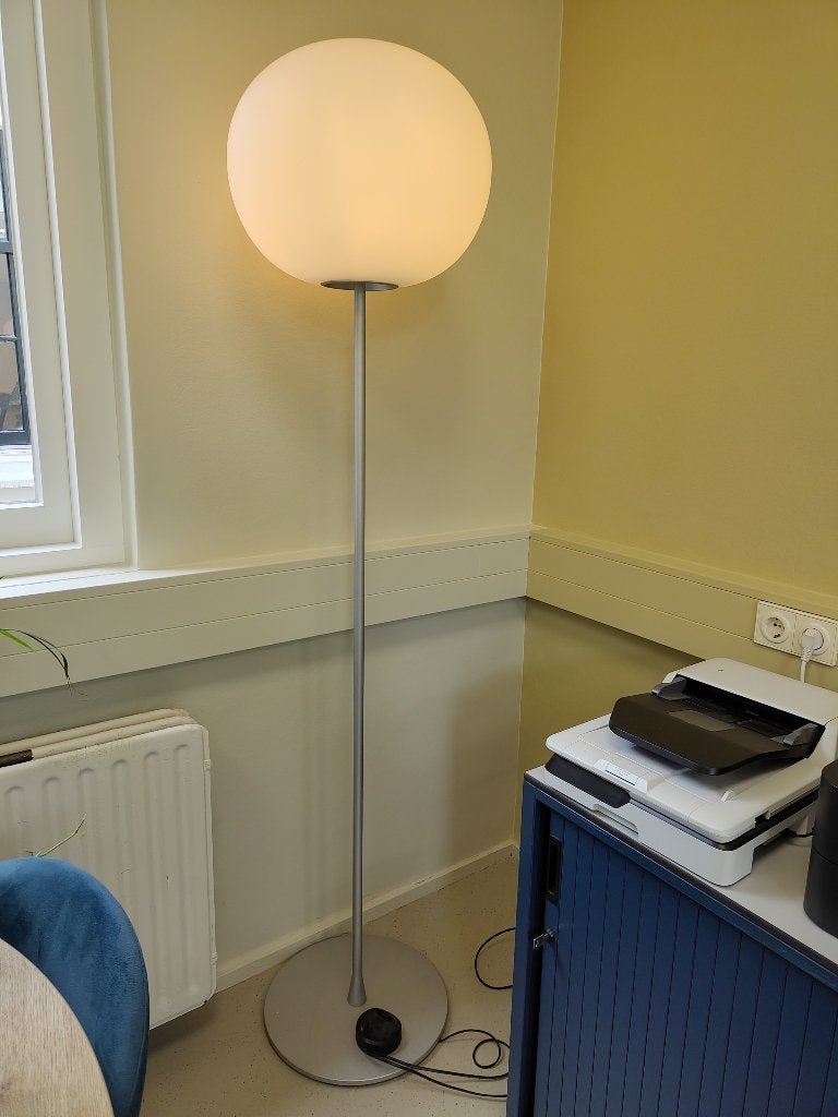 Flos Glo-Ball F3 Vloerlamp (185 cm) – Jasper Morrison, Ophalen, Gebruikt, Italiaans Design, Minimalistisch, Tijdloos, Clean, Modern Design