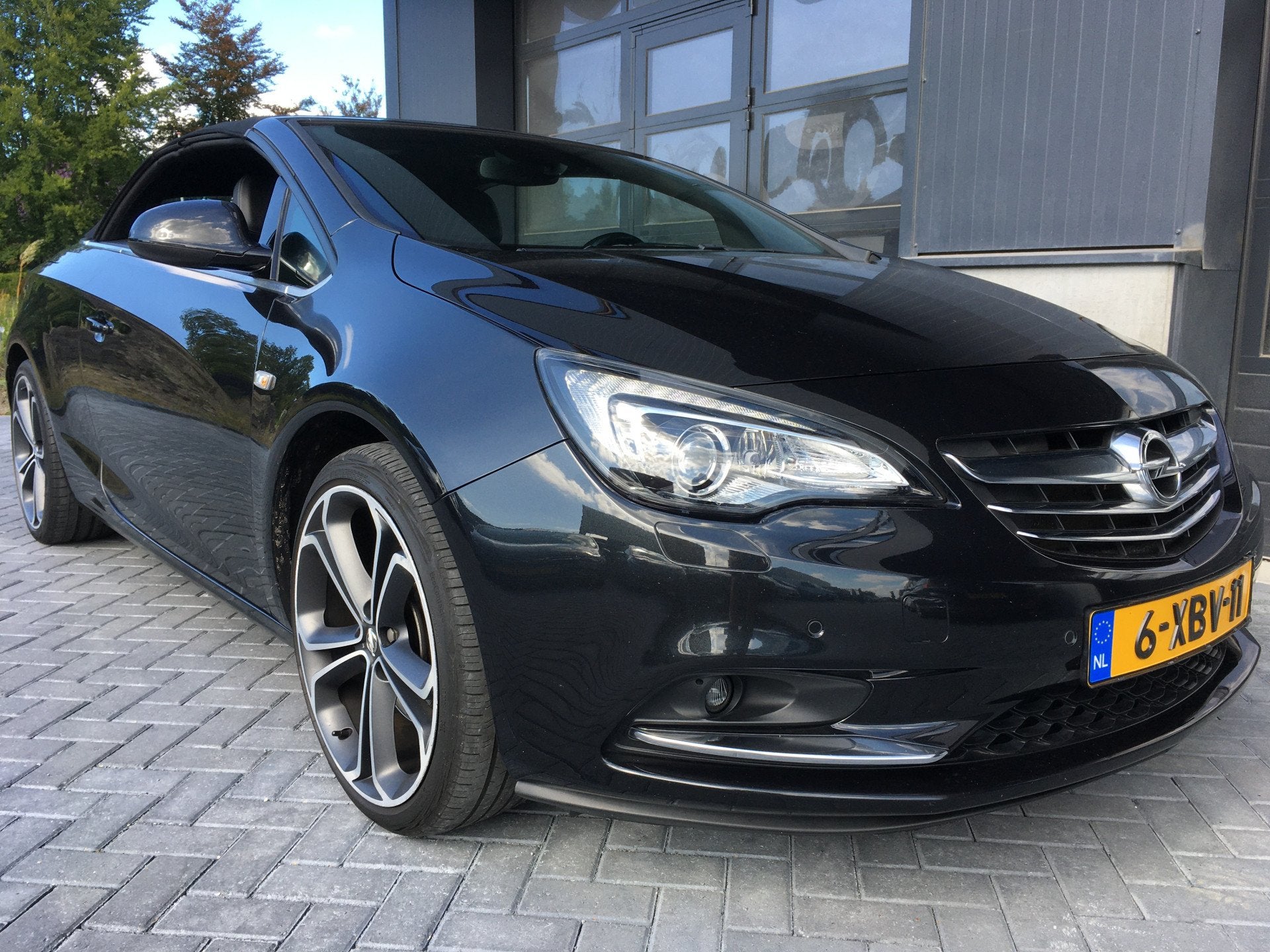 Opel Cascada 1.6 Turbo Cosmo nieuwe cabriokap (bj 2014), Voorwielaandrijving, Euro 5, Gebruikt, Zwart