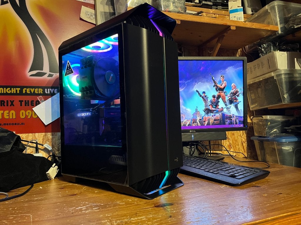 Dikke RGB Game-PC Intel i9-9900K/RTX3060/32GB/1000GB SSD, Computers en Software, Ophalen, 32 GB, Intel Core i9, Zo goed als nieuw