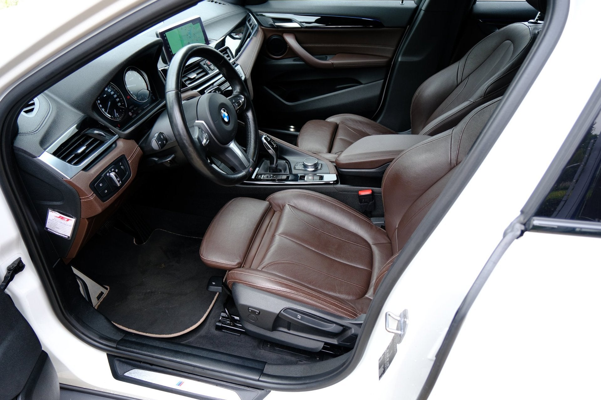 BMW X2 SDrive18i M Sport Aut. Leder|HUD|Sportstoelen|19" LMV, Auto's, X2, Gebruikt, Euro 6, Wit