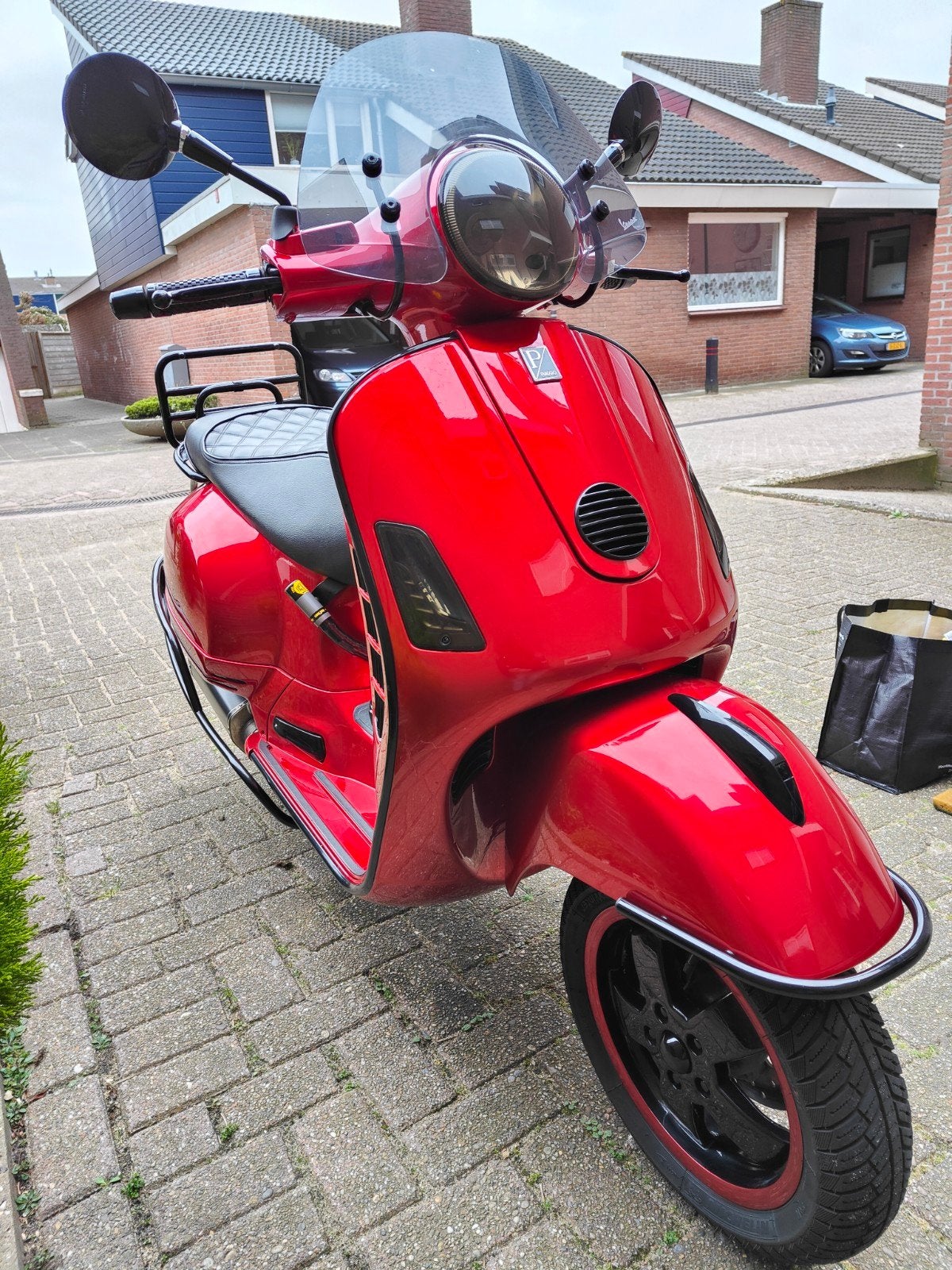 Unieke Custom Vespa GTS 300 - 13k KMS., Ophalen, Gebruikt, Benzine, Overige modellen