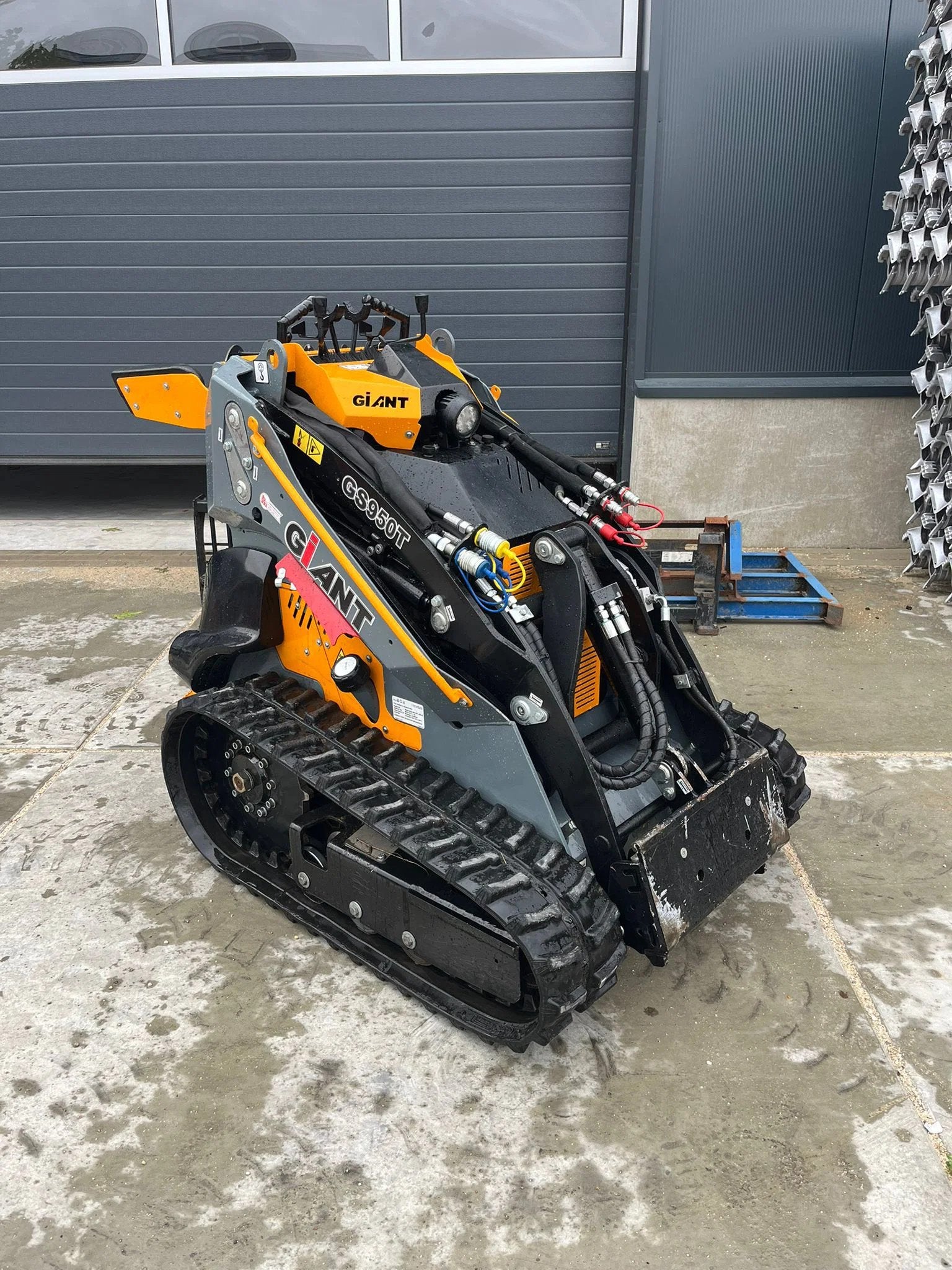 Giant GS 950 T schranklader skid steer (bj 2023), Zakelijke goederen, Wiellader of Shovel